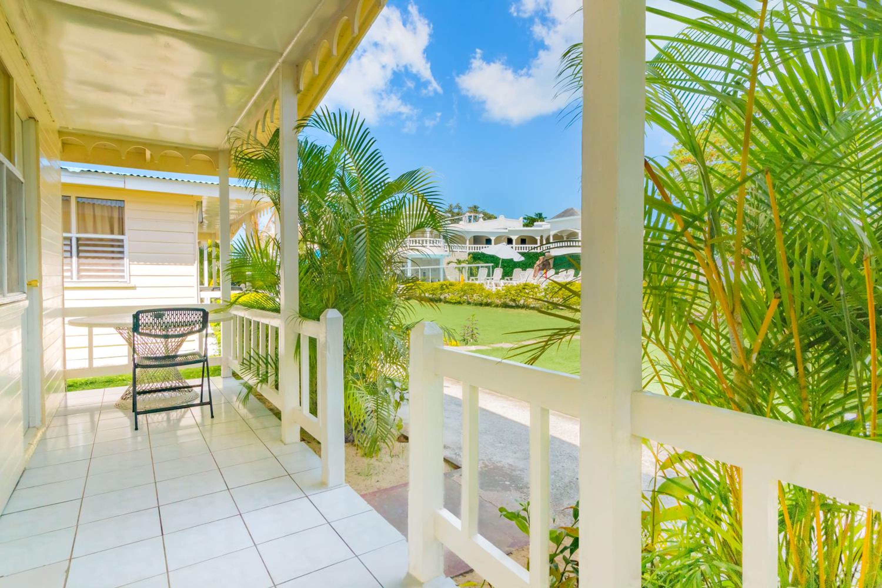 Travellers Beach Resort - Photo 20