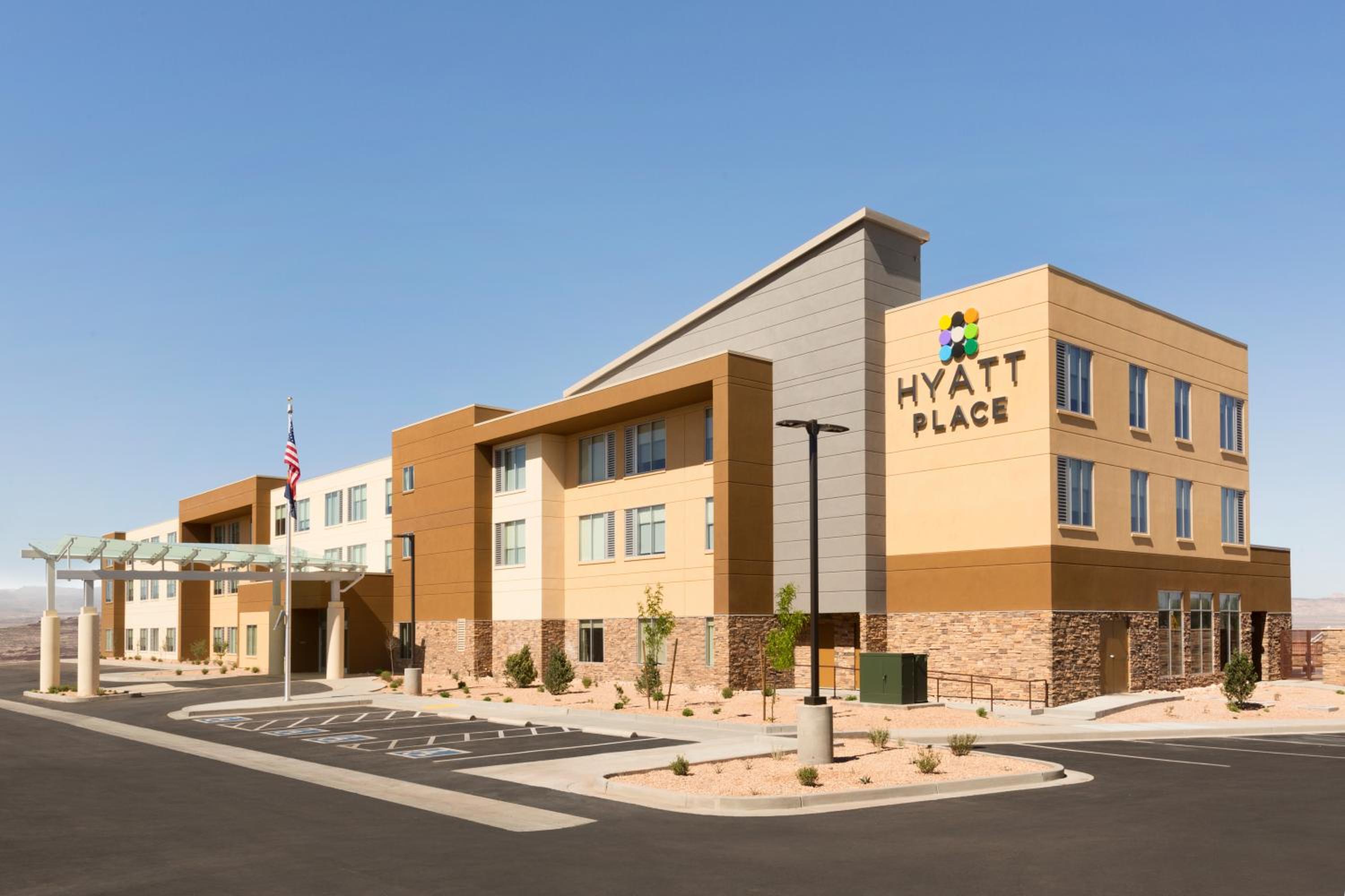 Page Vacations - Hyatt Place Page Lake Powell - Property Image 2