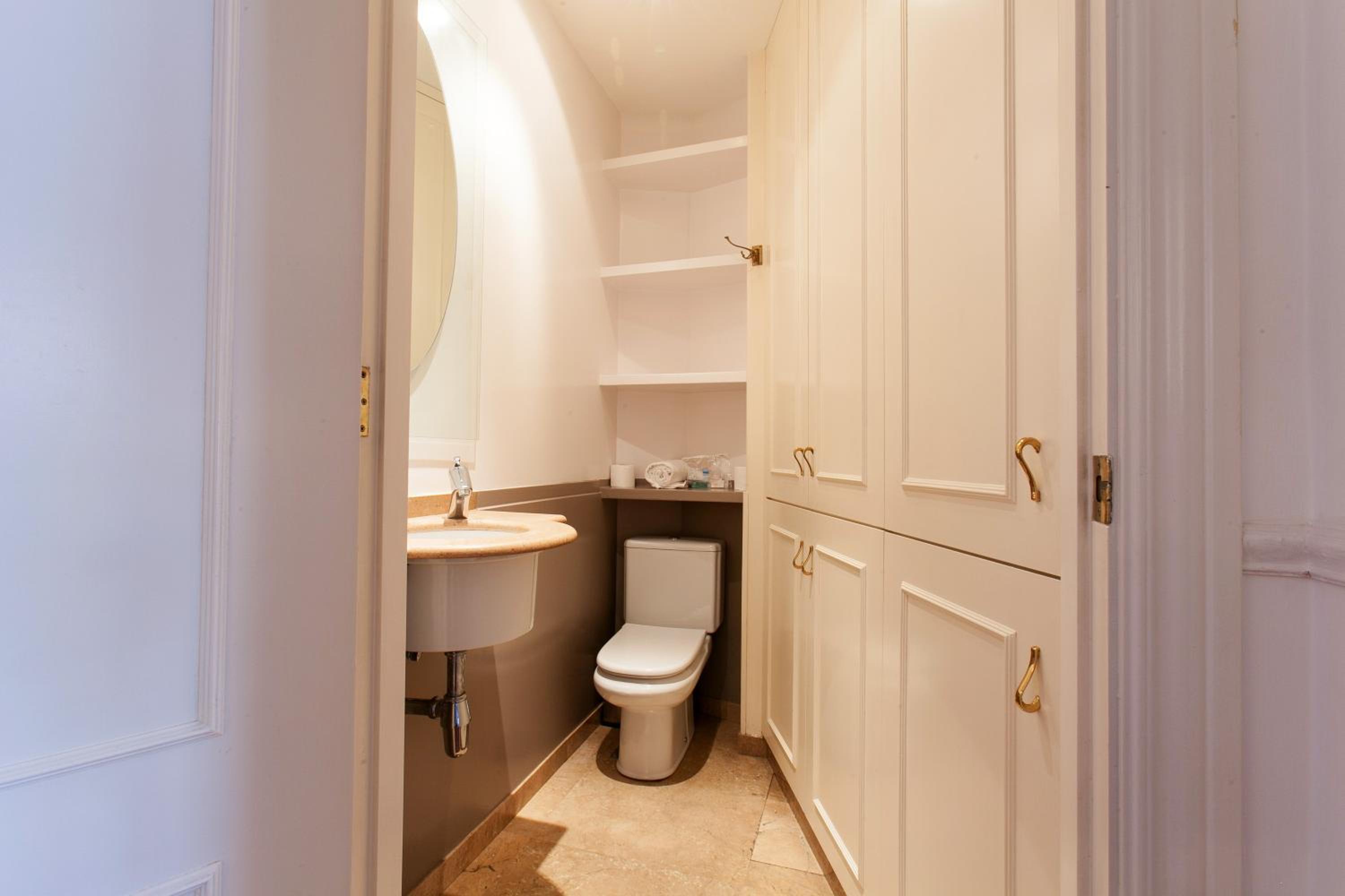 Serennia Apartamentos Ramblas - Plaça Catalunya
