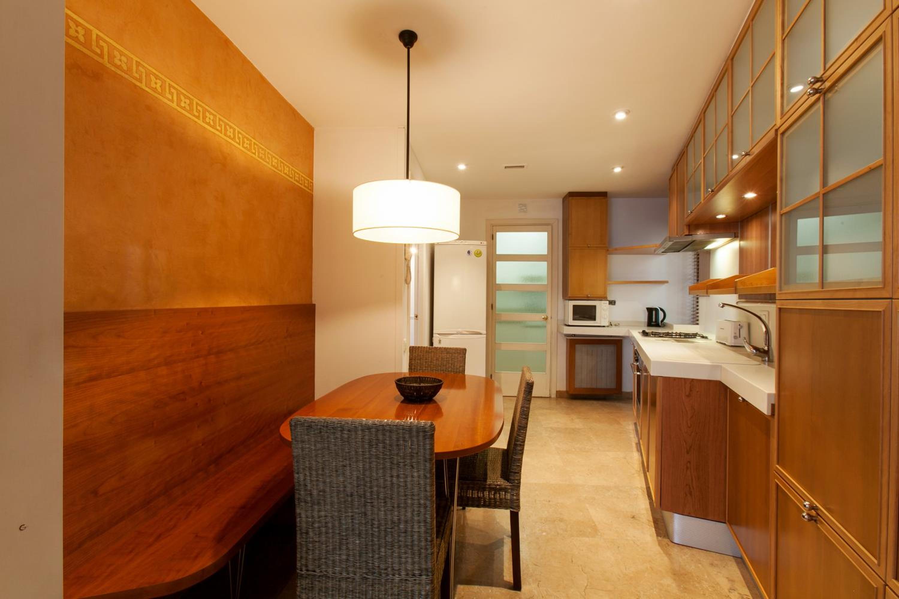 Serennia Apartamentos Ramblas - Plaça Catalunya