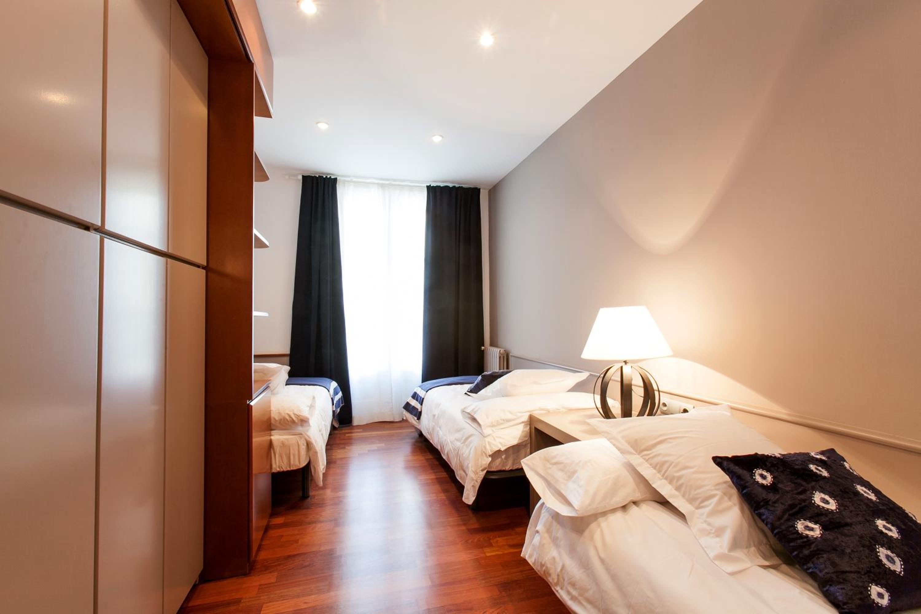 Serennia Apartamentos Ramblas - Plaça Catalunya