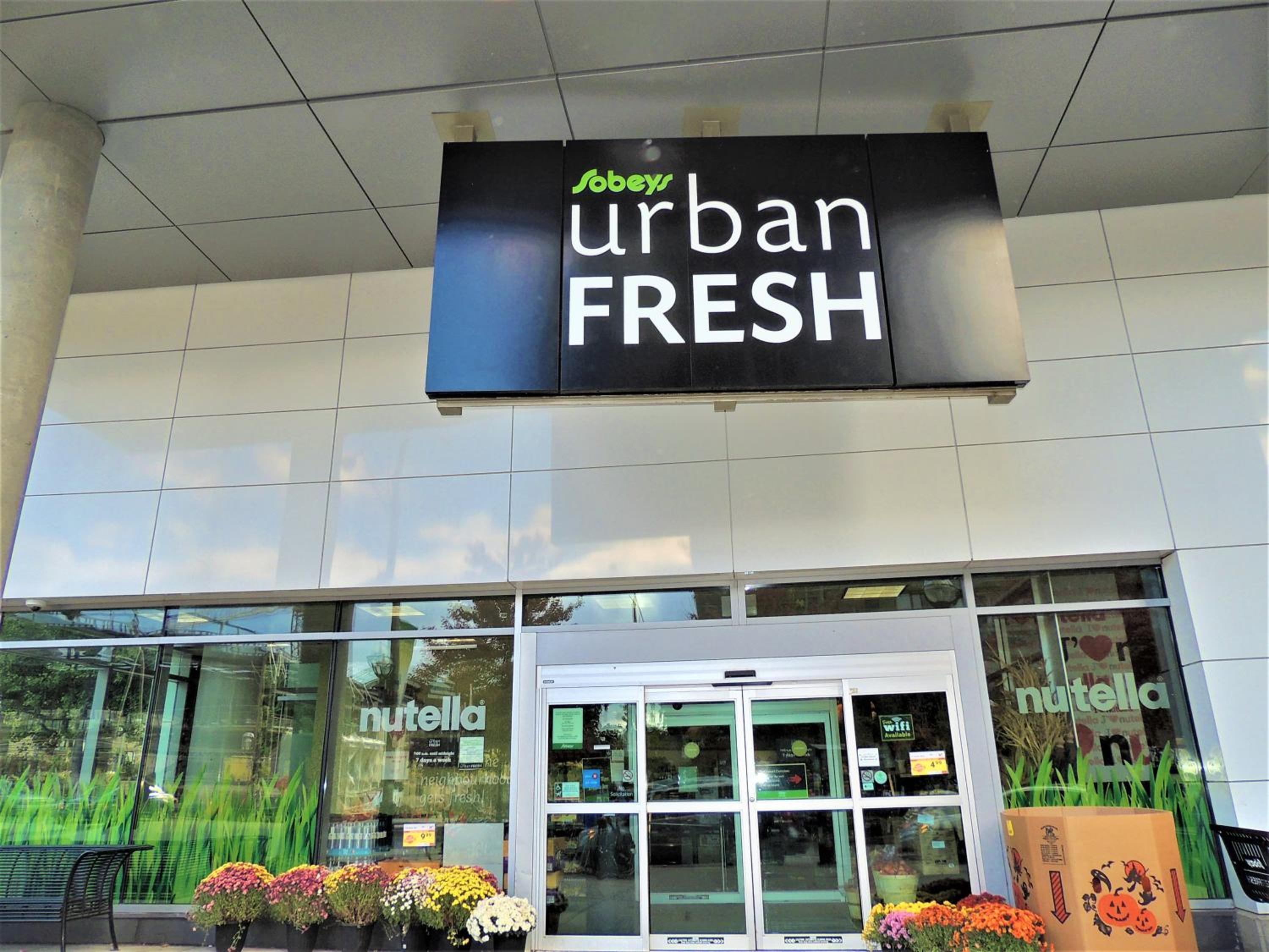 TVHR - Luxury Condos in Heart of Downtown with Breakfast