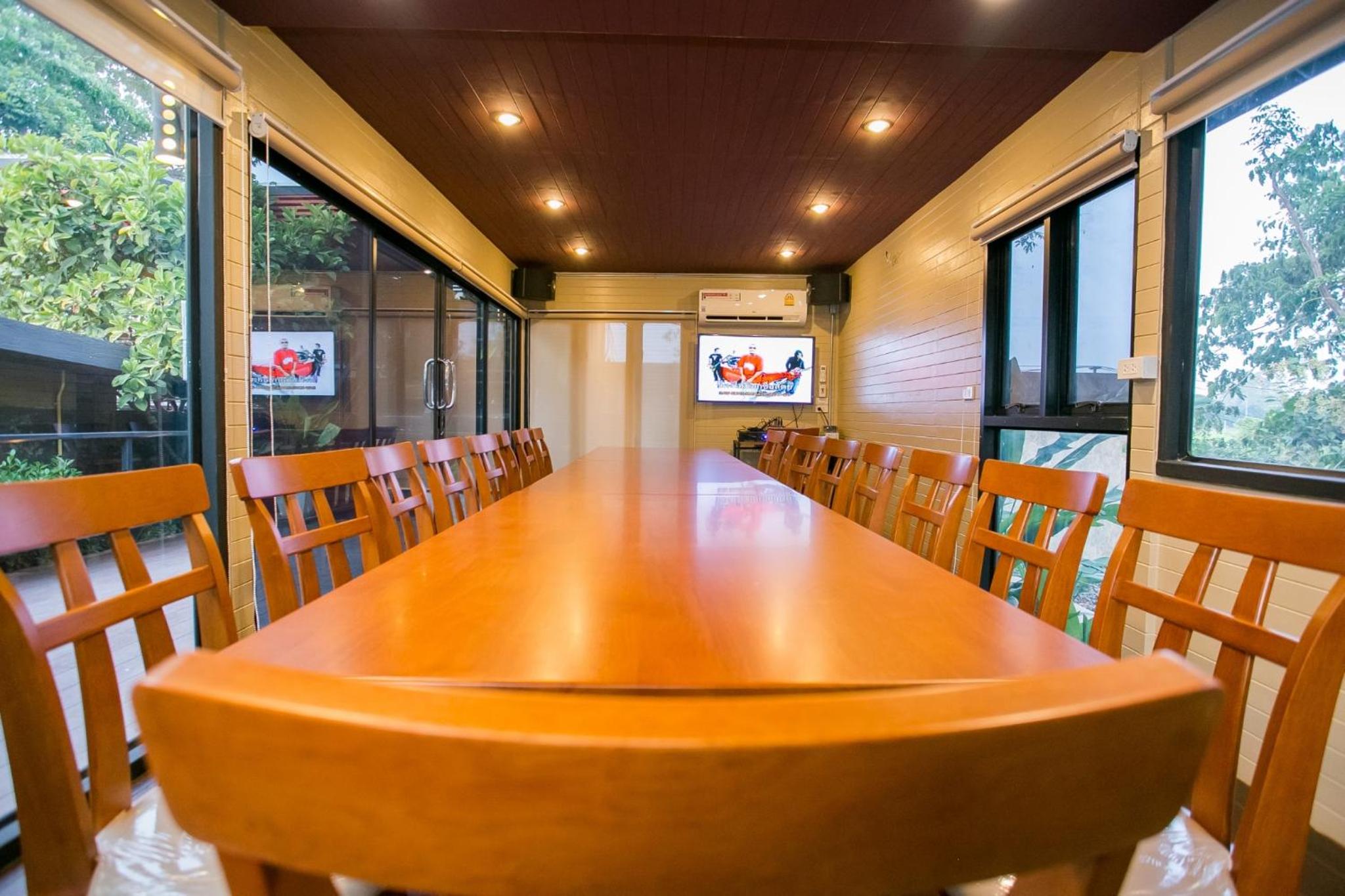 meeting & event spaces