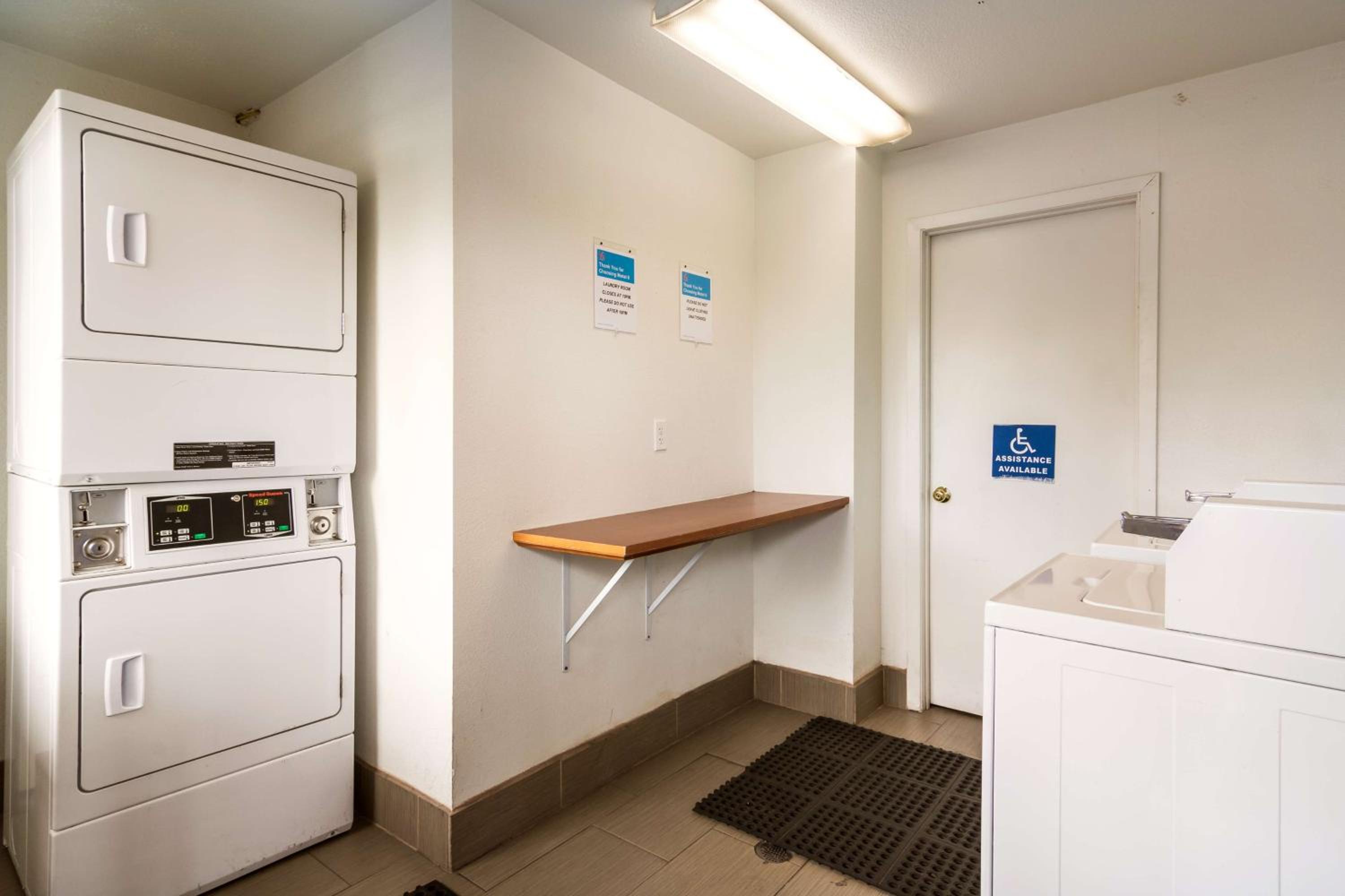 Vancouver Vacations - Motel 6-Vancouver, WA - Property Image 9