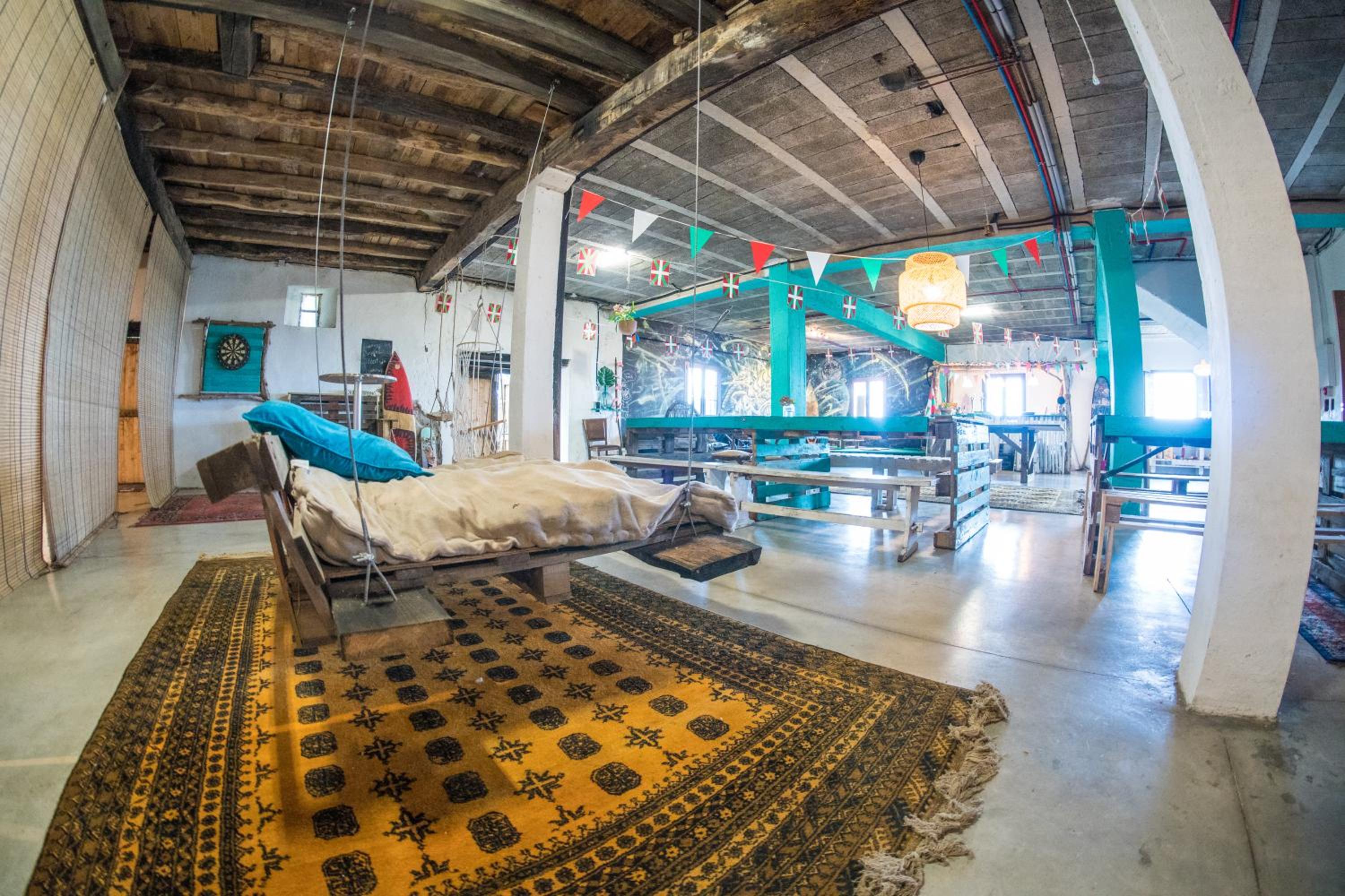 Surf Camp San Sebastian Partyhostel