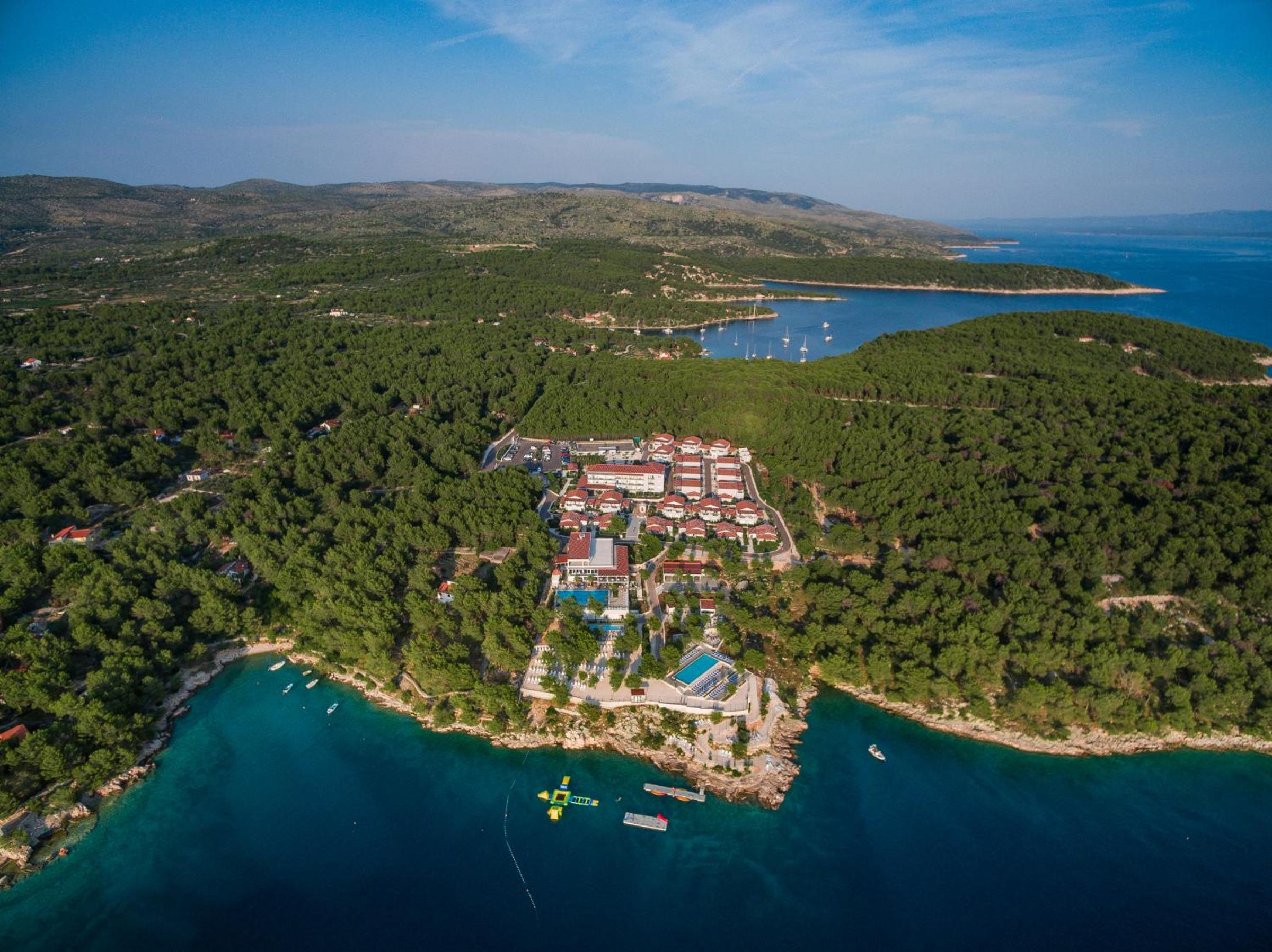 Gava Waterman Milna Resort – All Inclusive