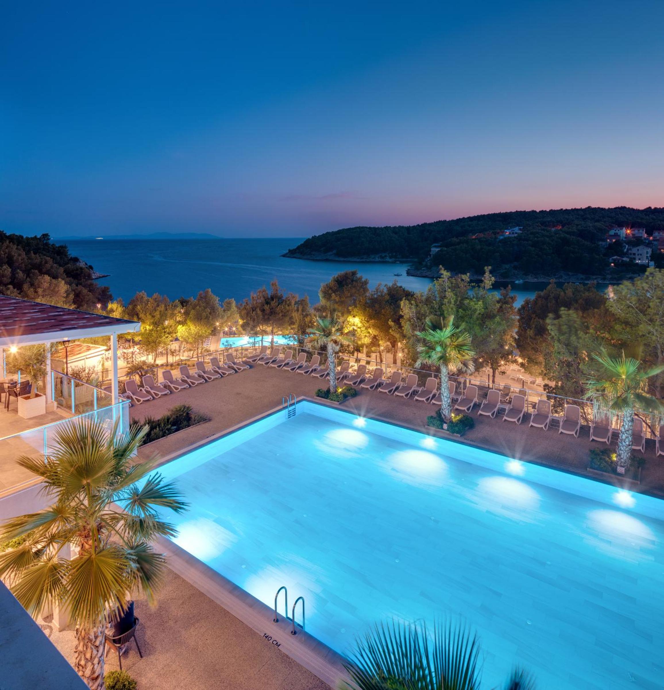 Gava Waterman Milna Resort – All Inclusive
