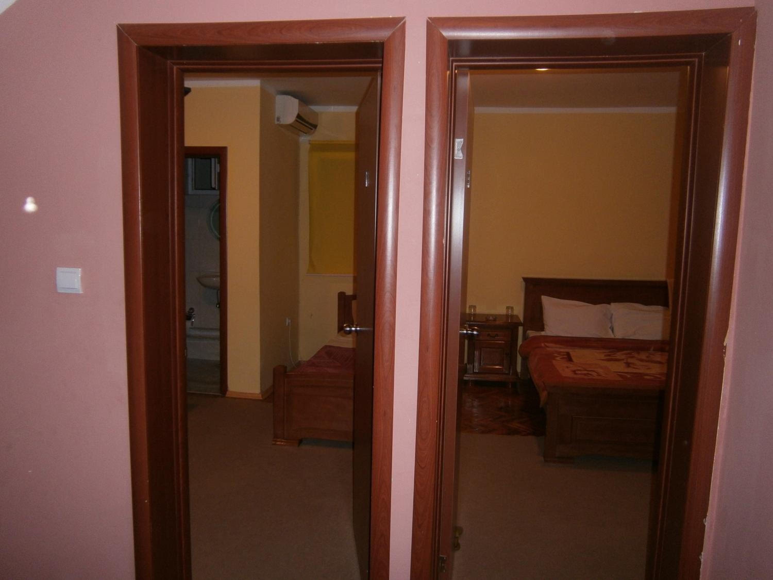 Photo 34