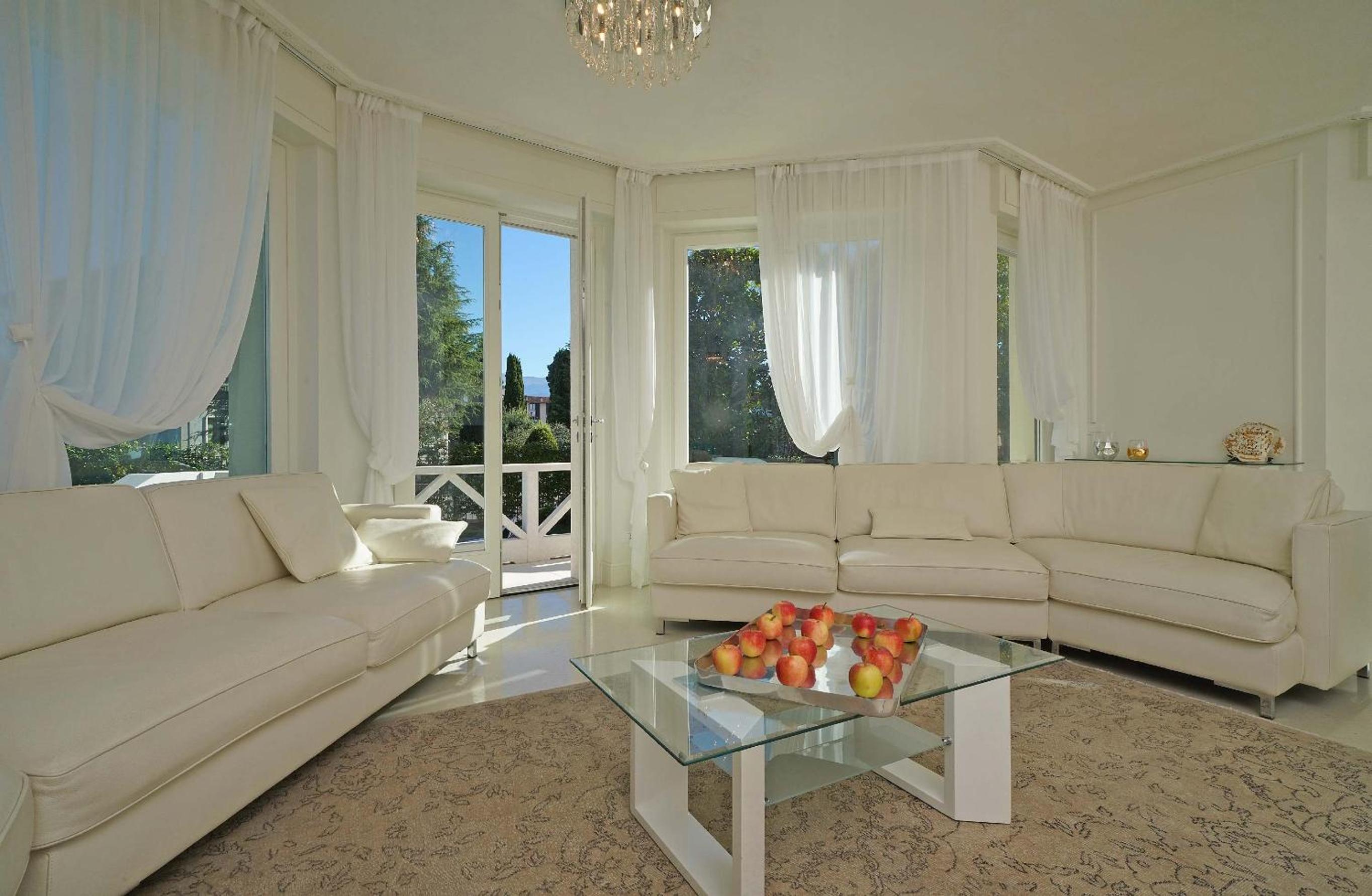 Villa Sabine: New Modern villa with Private pool view 3