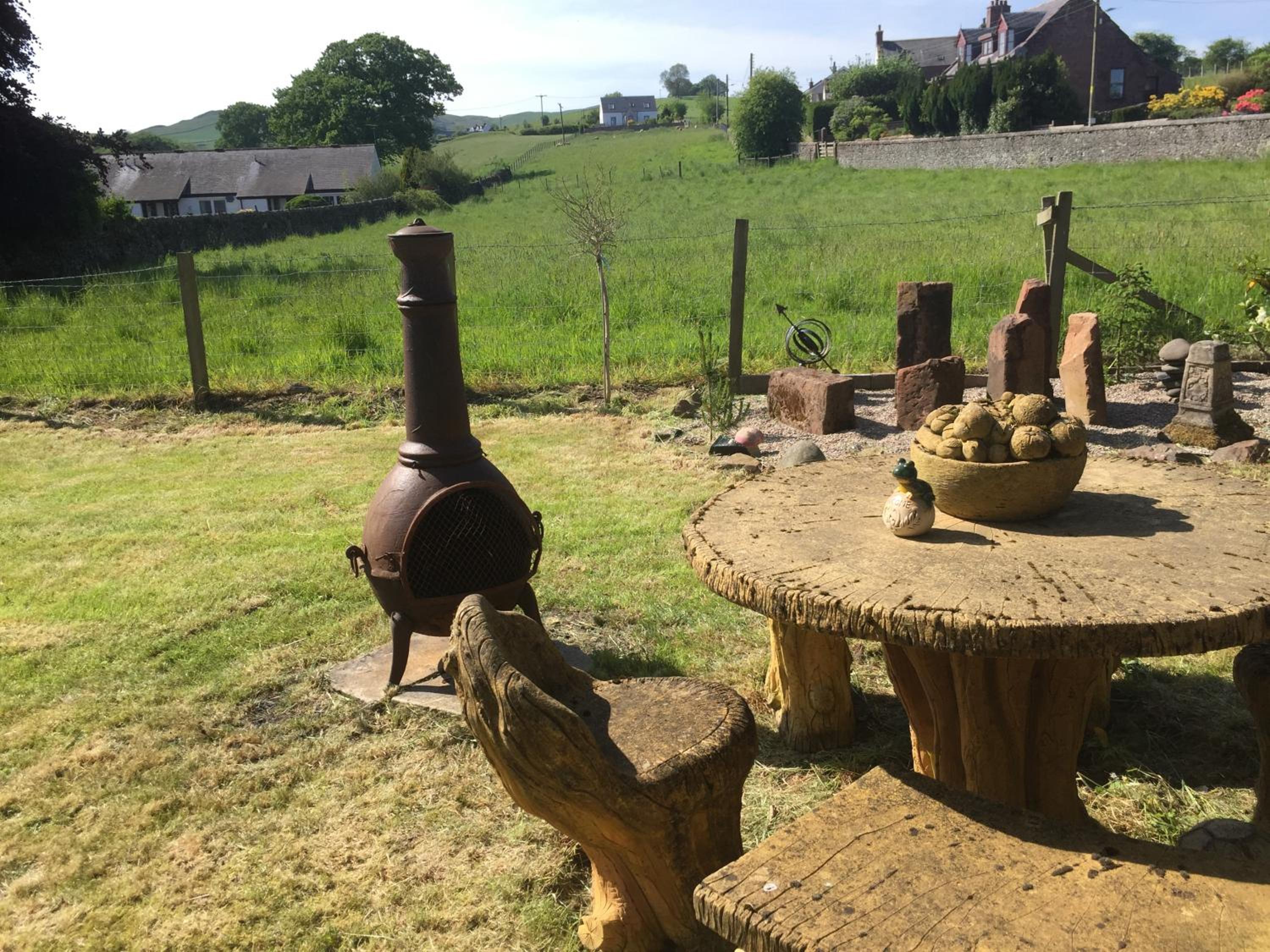 Vollie House with Hot Tub, Sauna & Log Burner view 3