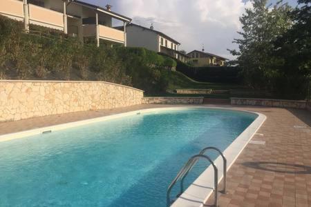CASA ALESSANDRO CON PISCINA LAGO DI GARDA photo 3