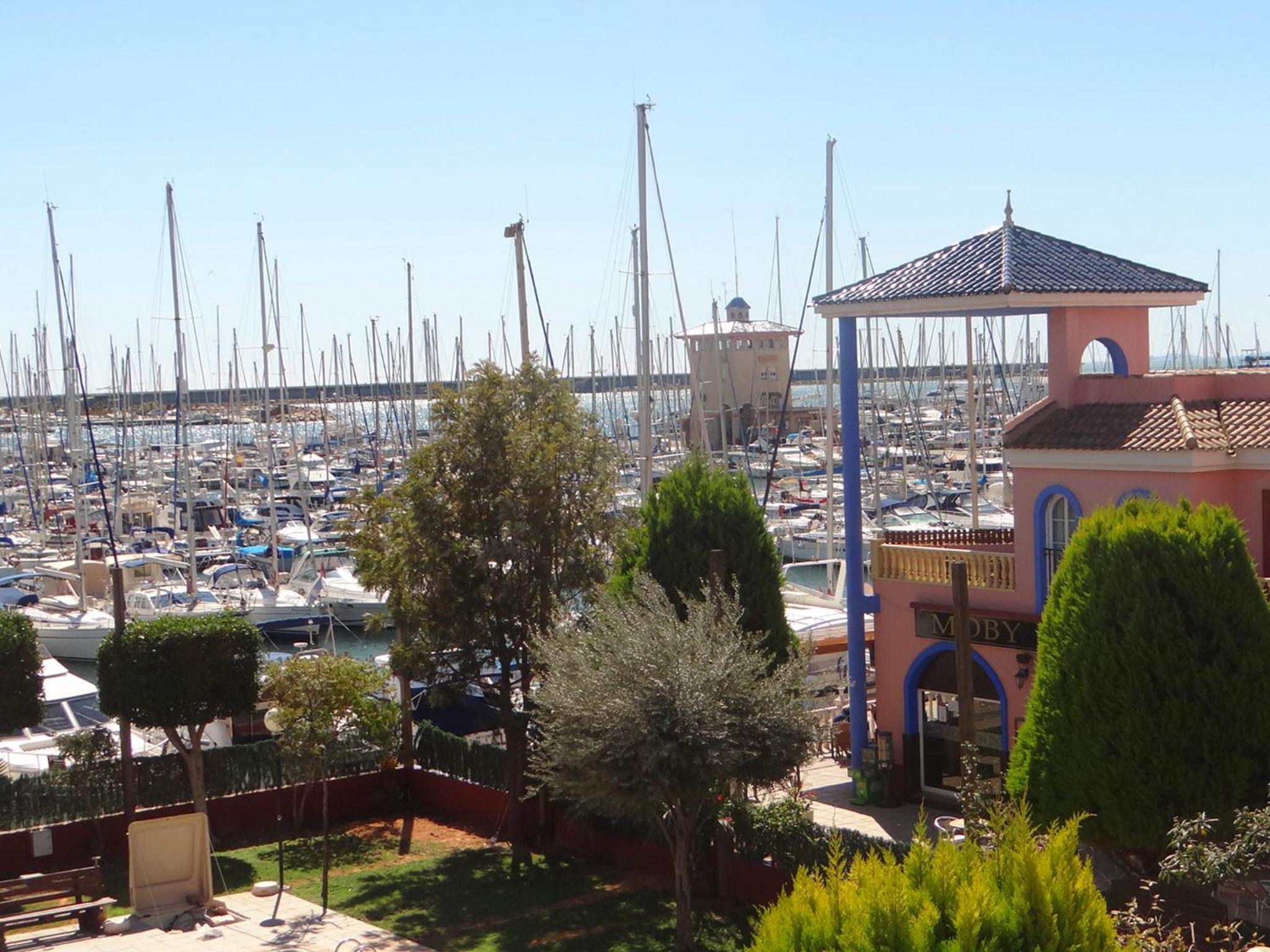 Apartamentos Marina Internacional