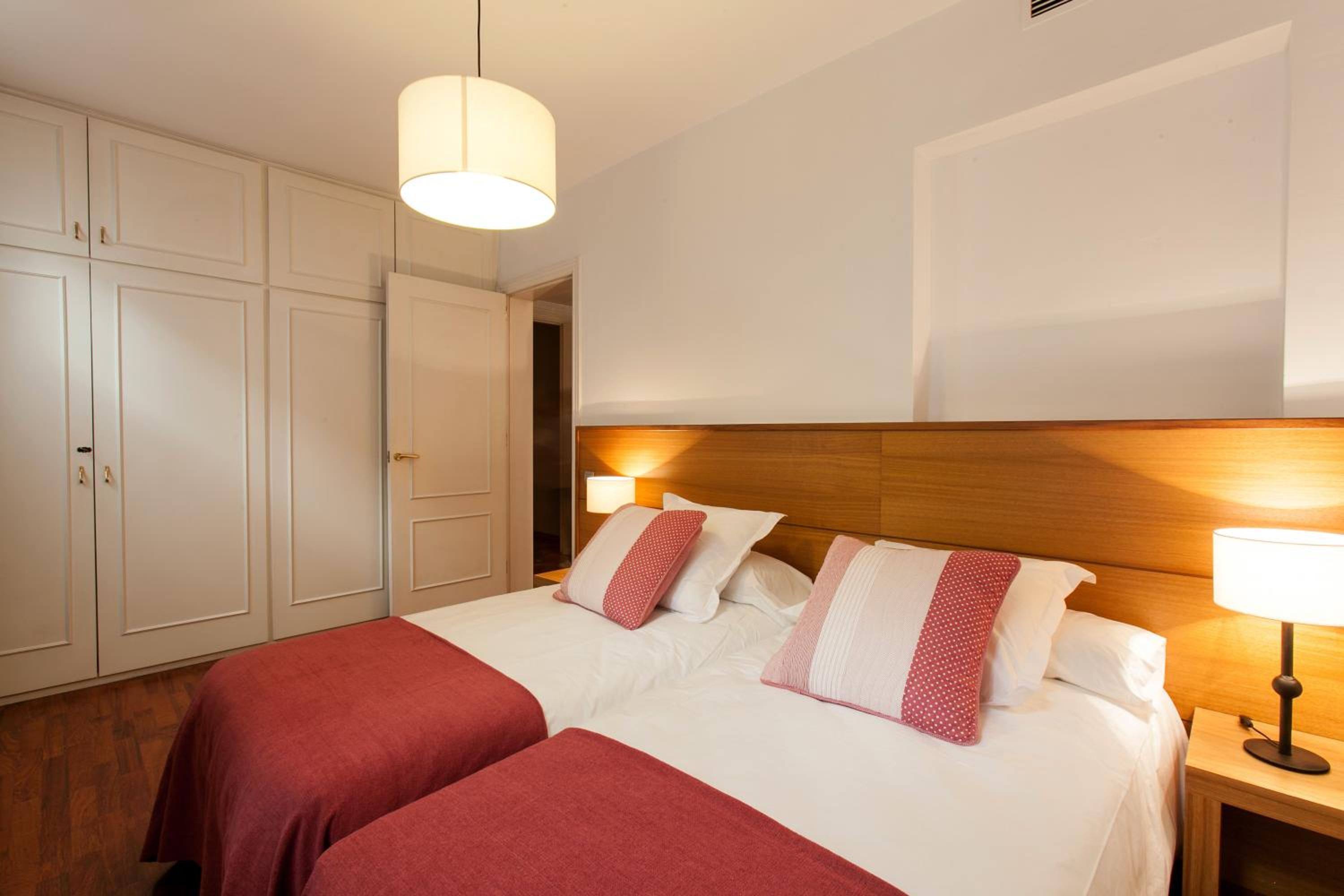 Serennia Apartamentos Ramblas - Plaça Catalunya