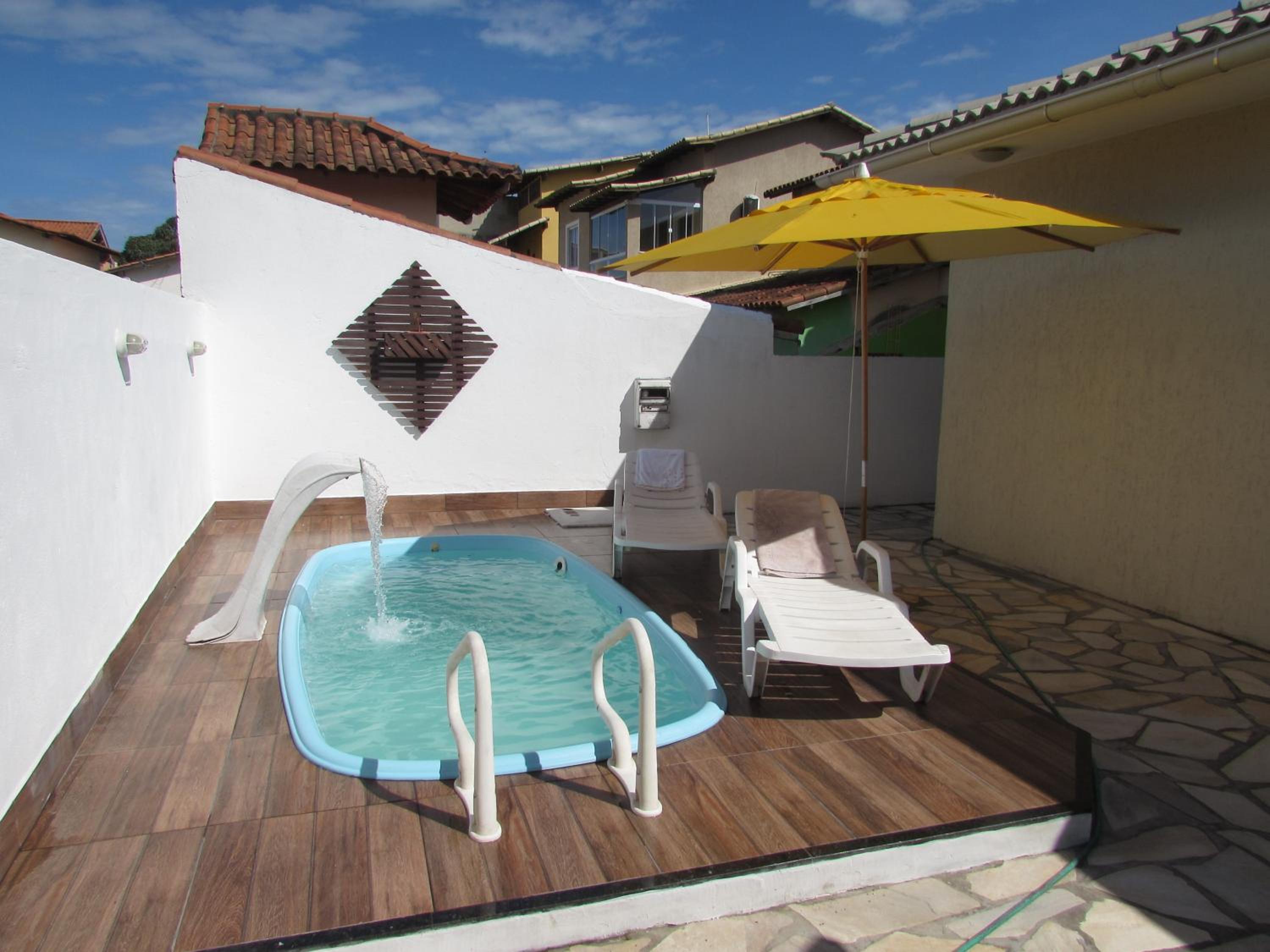 Holiday House With Pool