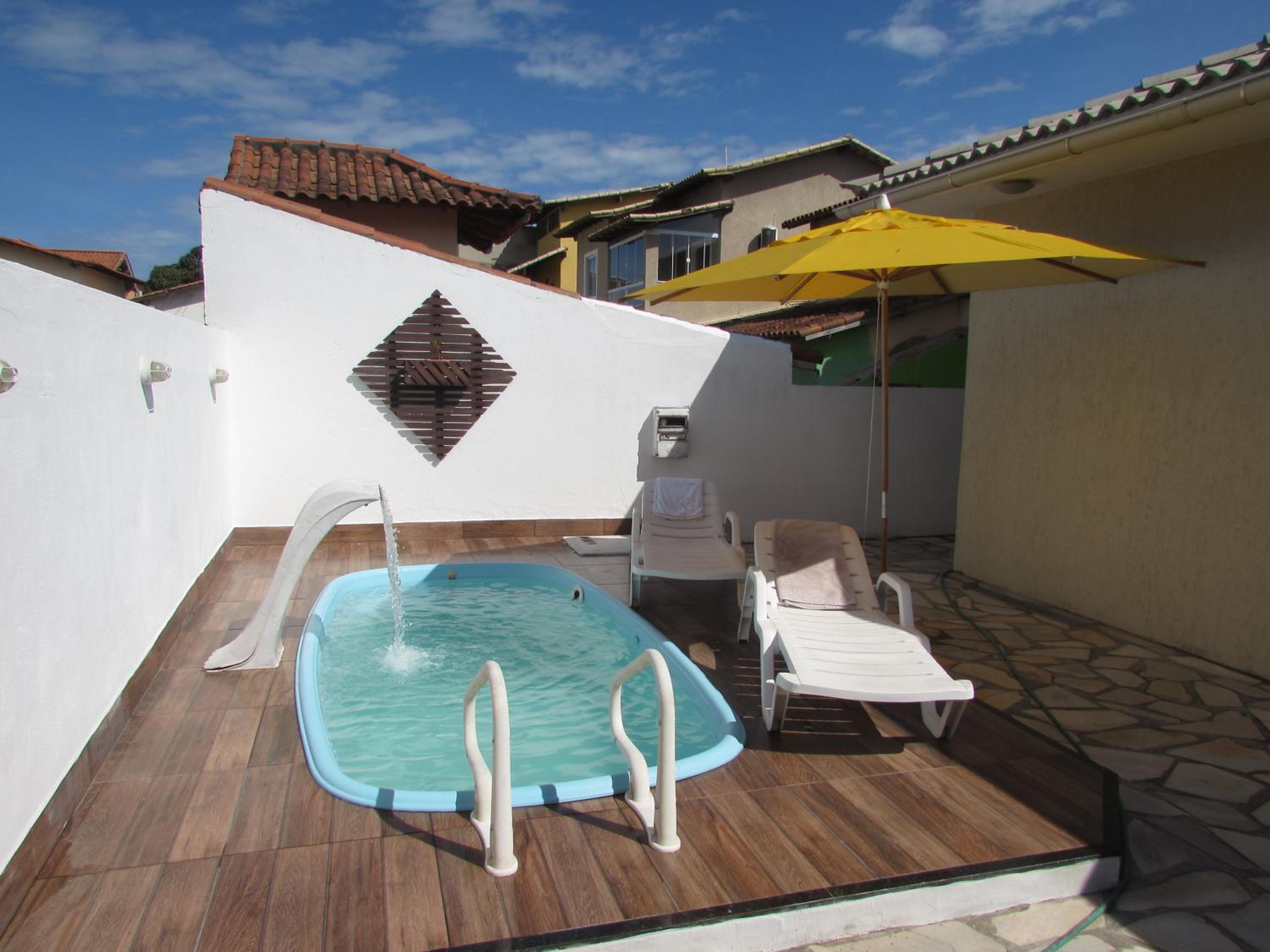 Holiday House With Pool