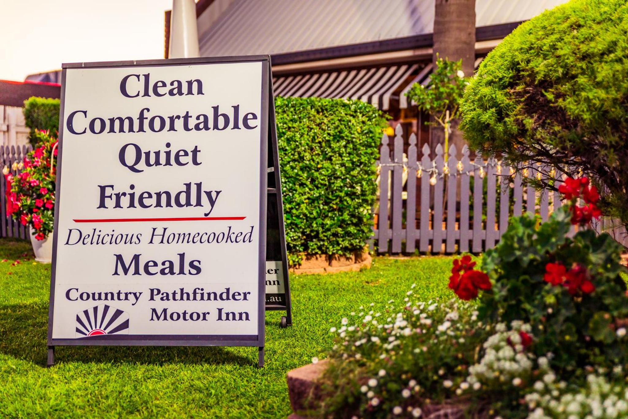 Country Pathfinder Motor Inn