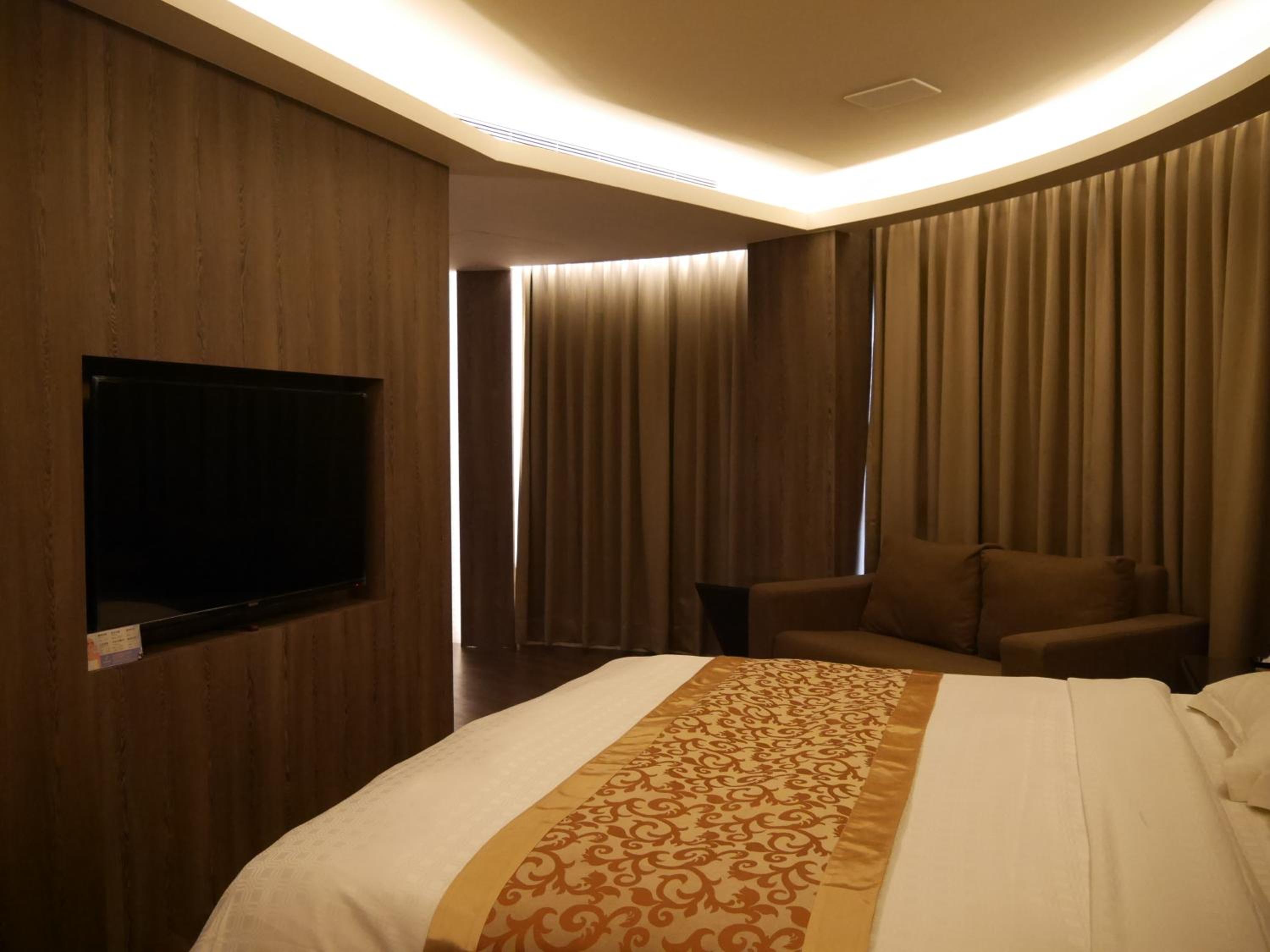 Refinement Motel