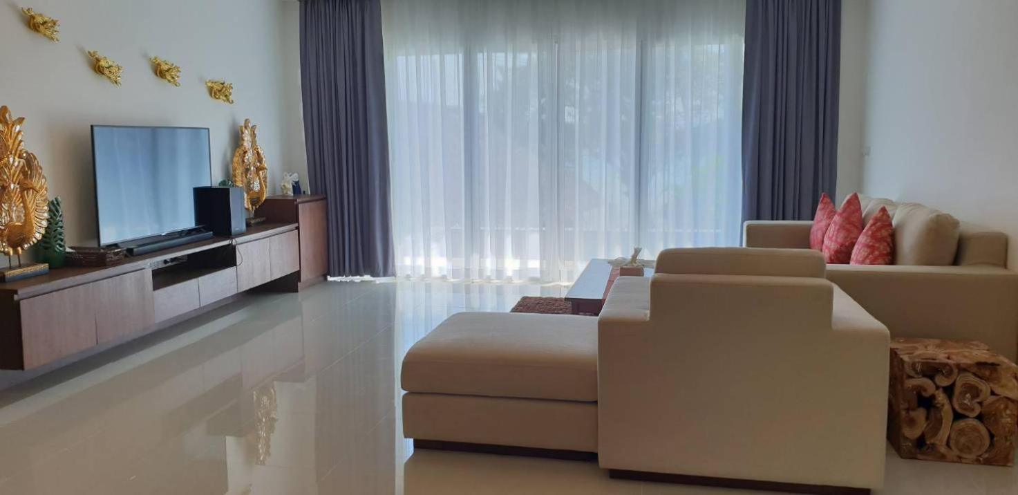 JJ Queen Villa and Spa Kohyaonoi