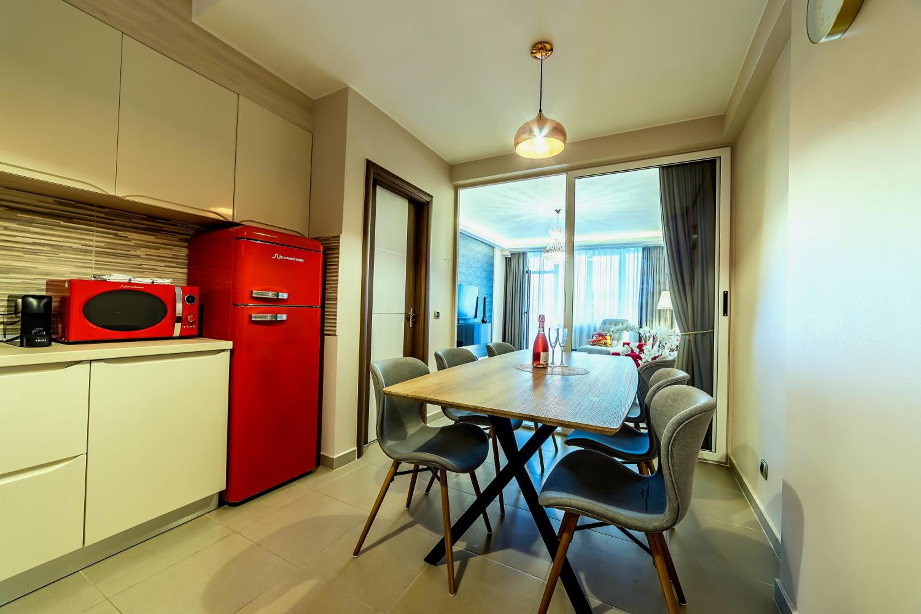 Apartment Chic by Landev view 4