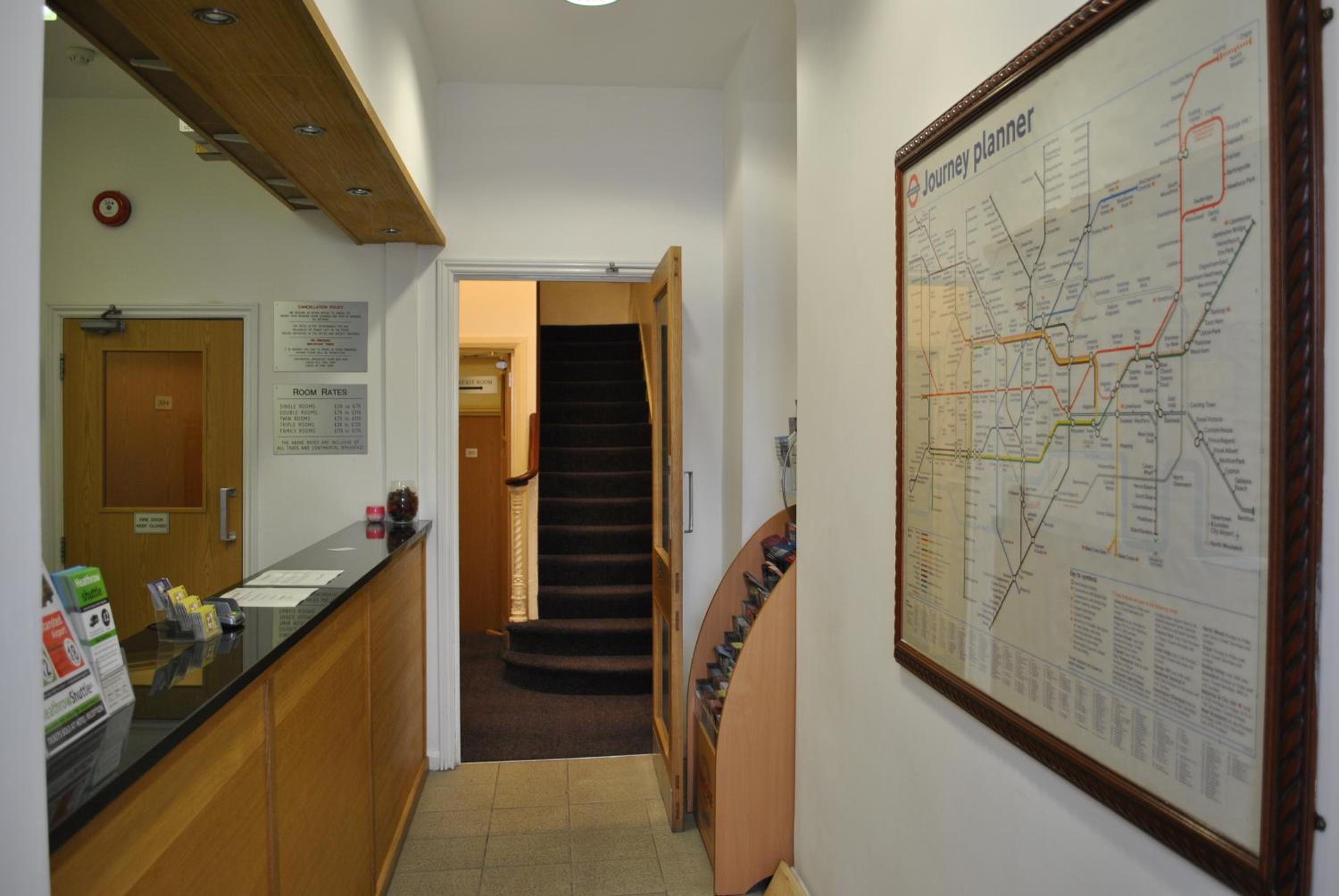 Carlton Hotel - Image 3