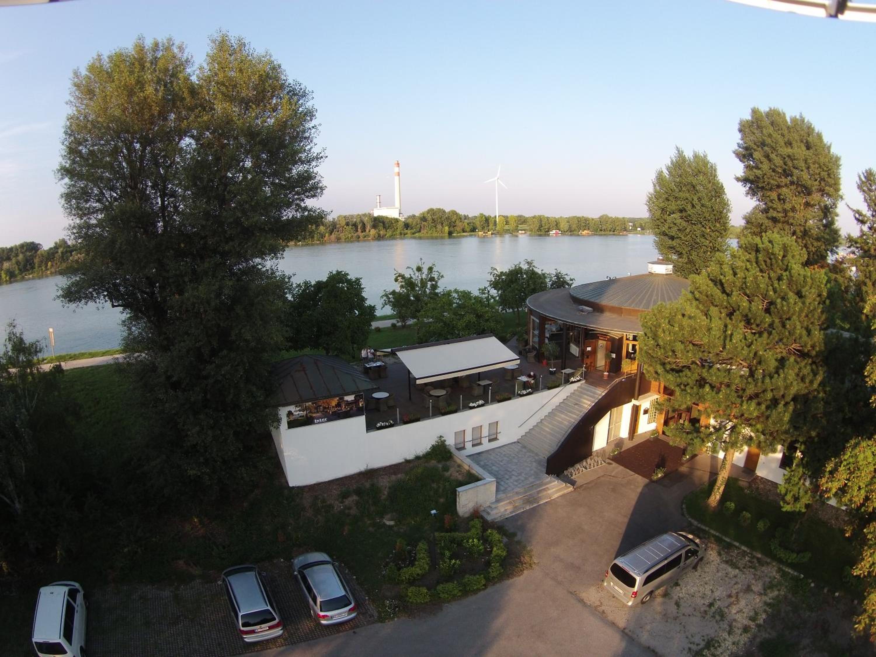 River Lodge
