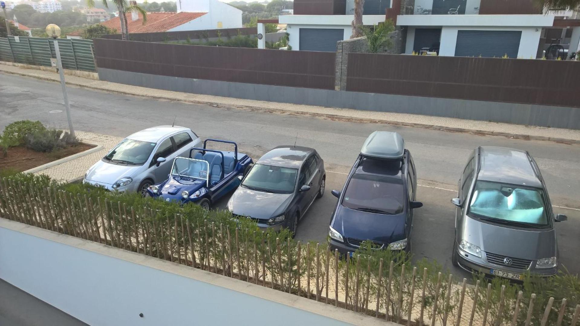 Luxurious T2 apartment, Olhos Dagua view 4