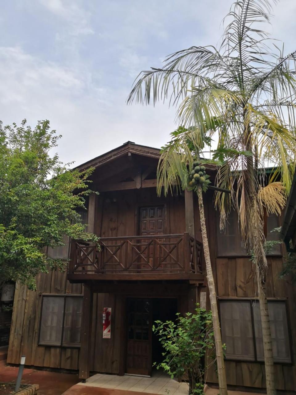 Palo Rosa Lodge