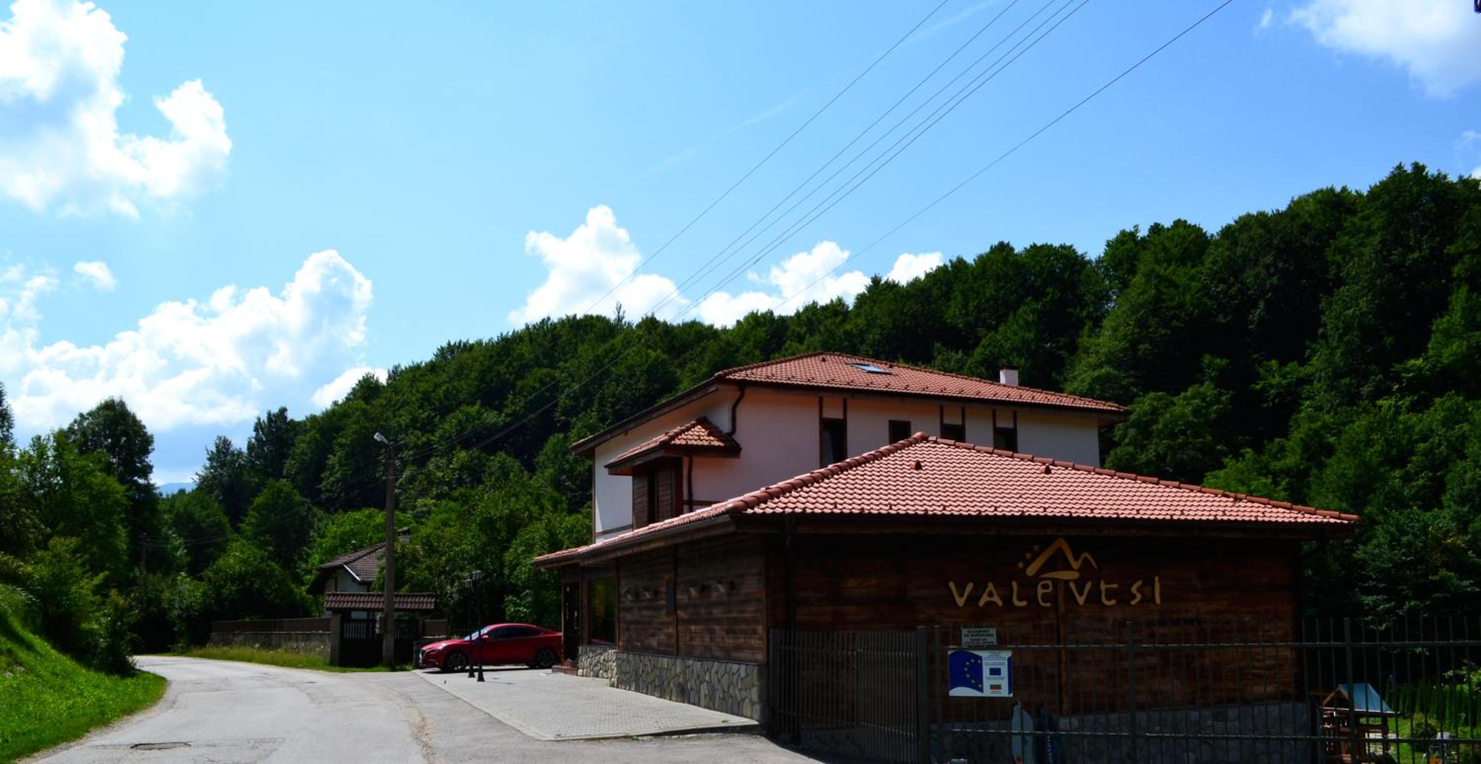 Valevtsi Mount Lodge - 365 days hot outdoor pool -