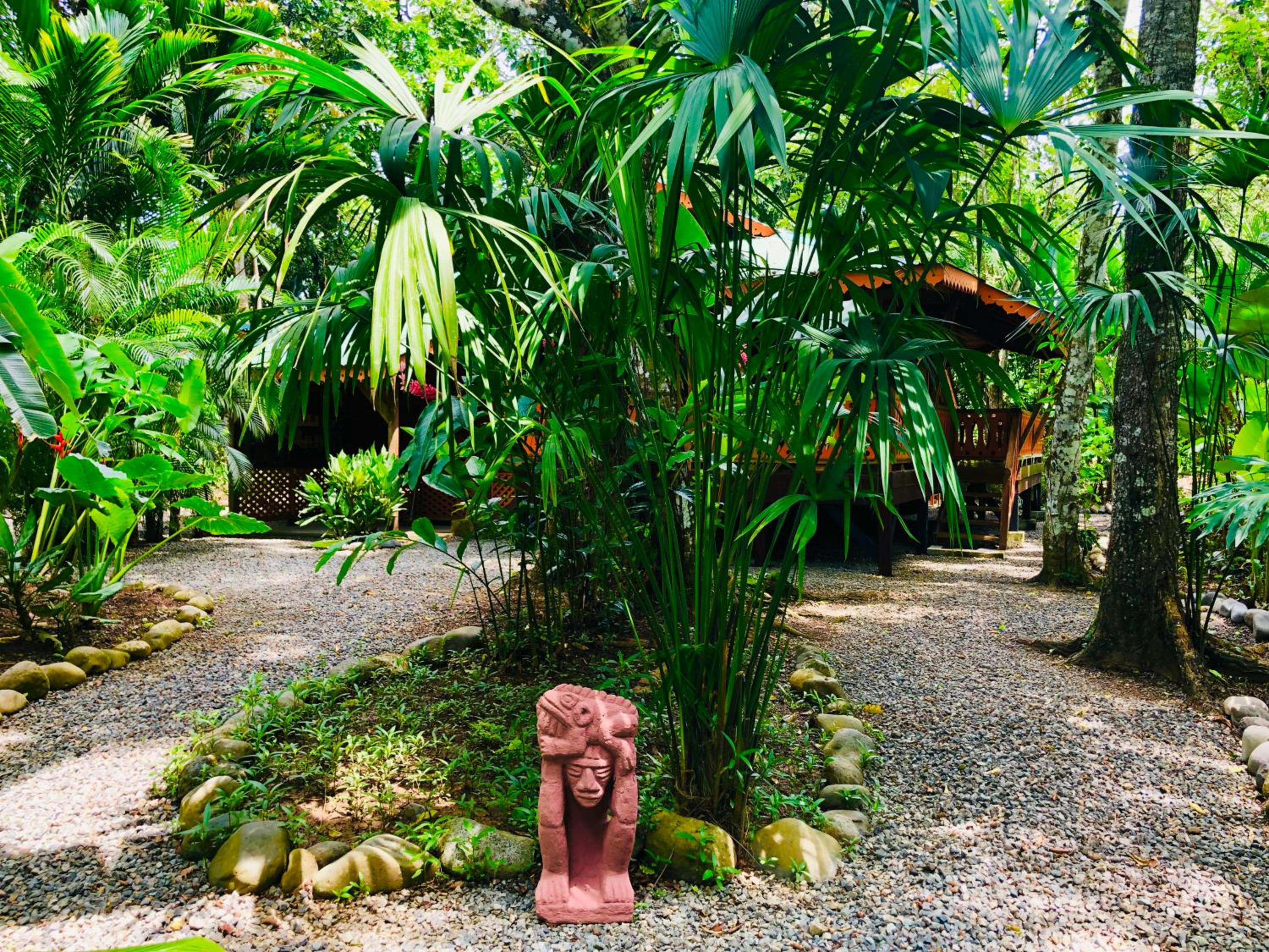 El Jardin de Playa Negra