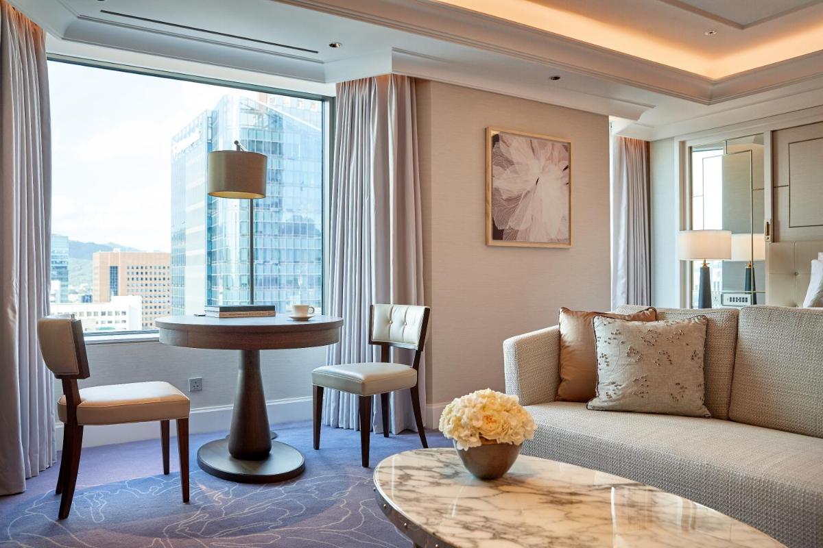 Lotte Hotel Seoul Executive Tower 107