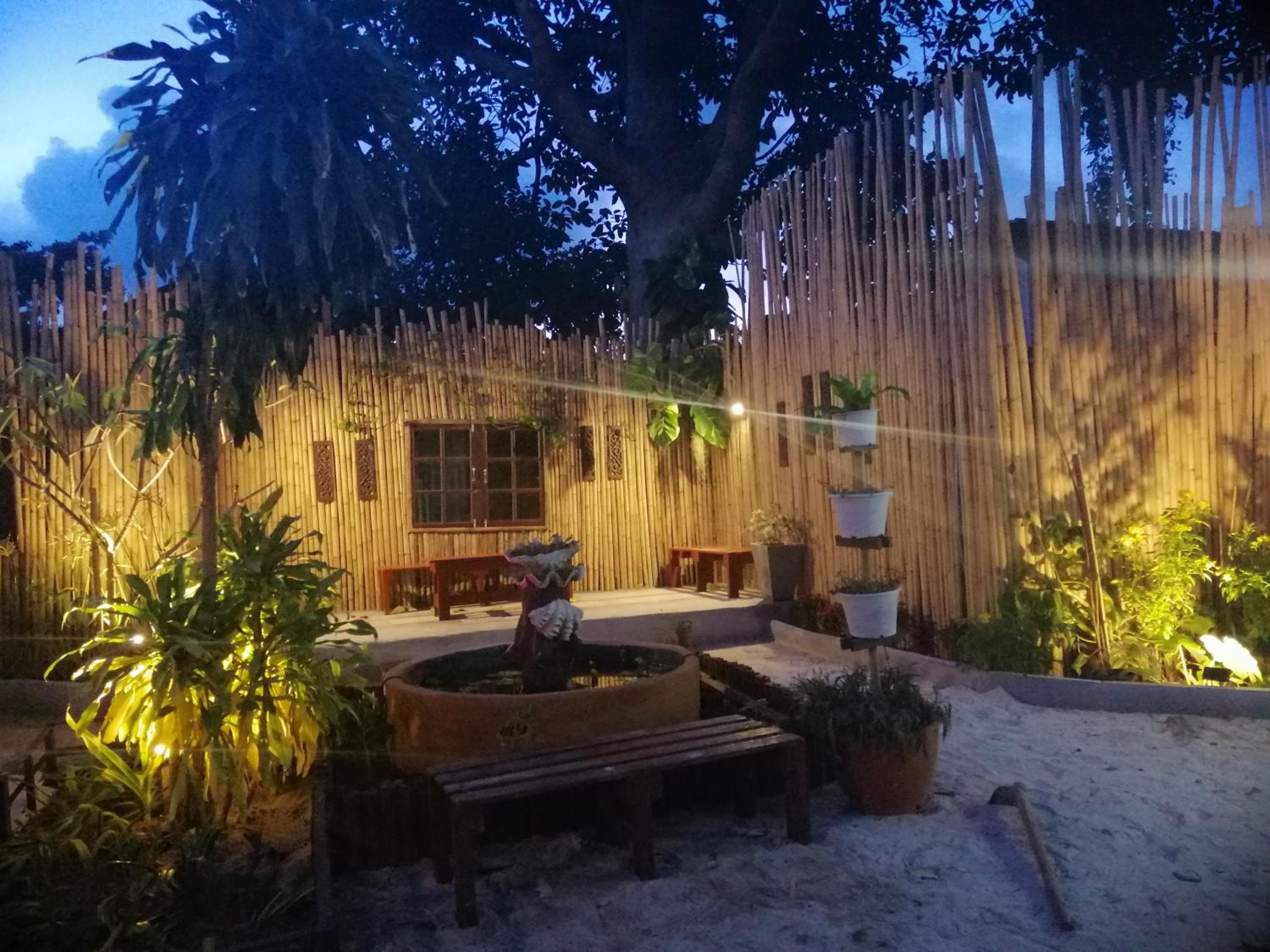 Phi Phi Long Beach Bungalow ( Had Yao) view 2