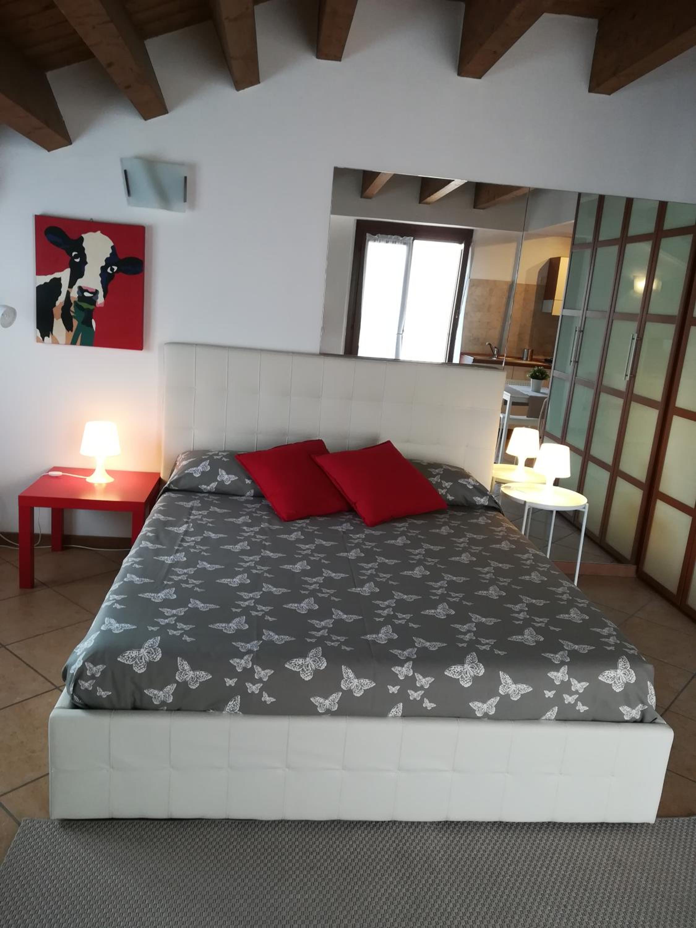 Rovelli Room view 5