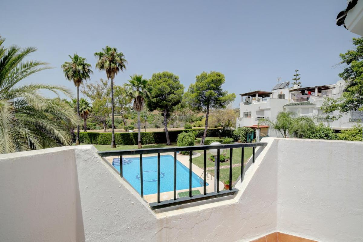 3 bed Modern House Marbella - Direct Pool Access photo 5