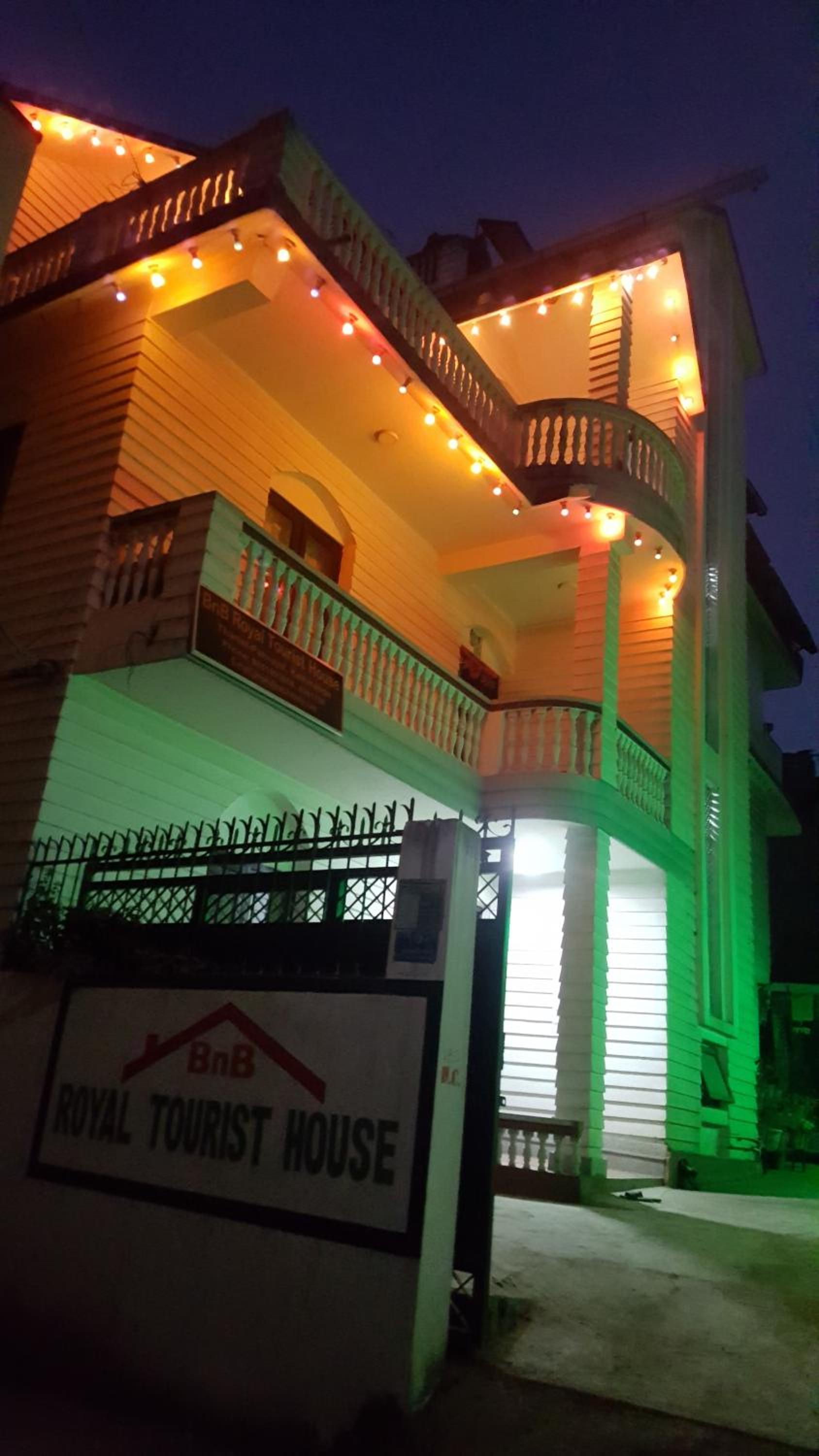 BnB Royal Tourist House Near Tourist Bus Station in Thamel