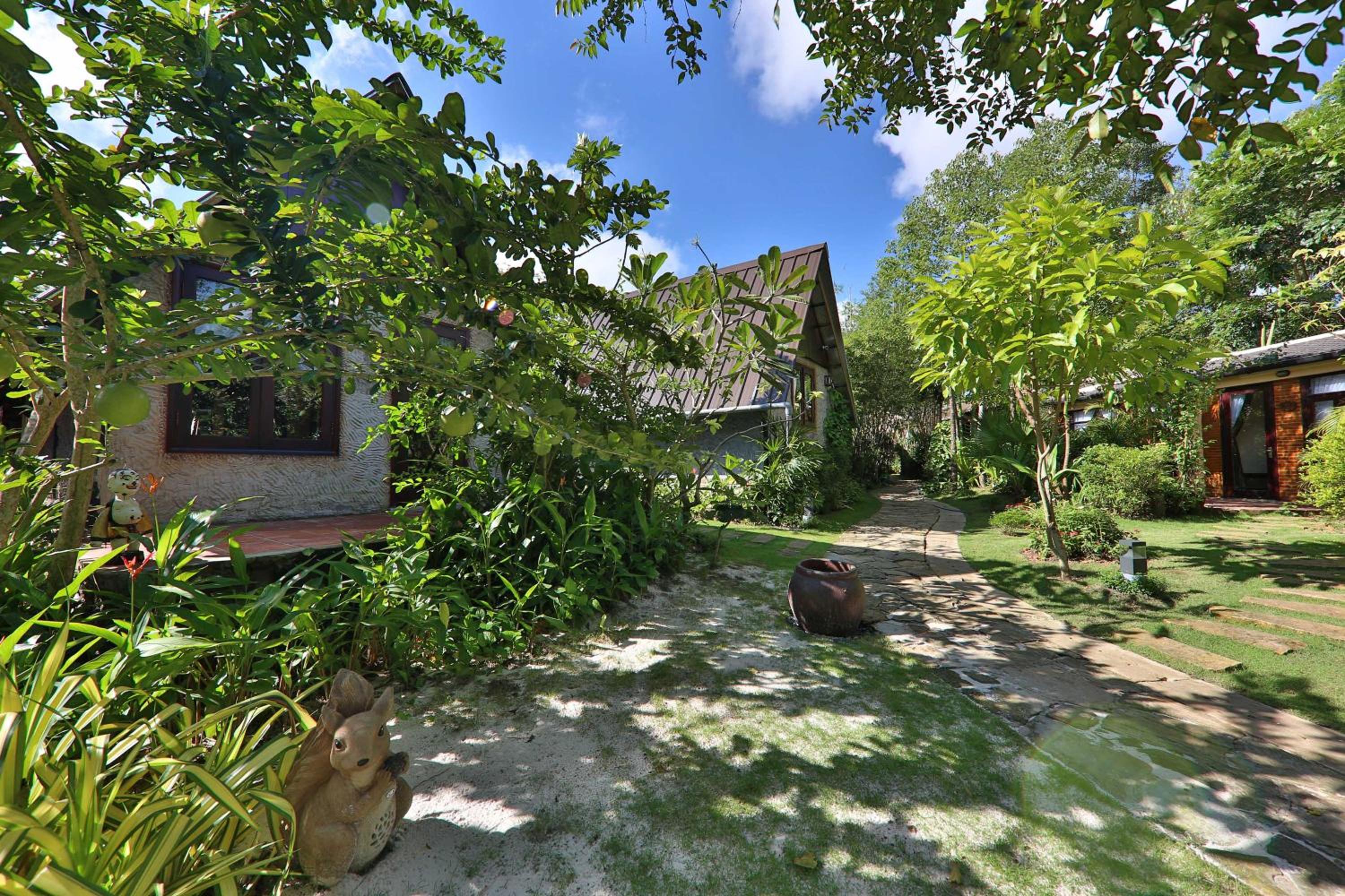 La Paloma Resort