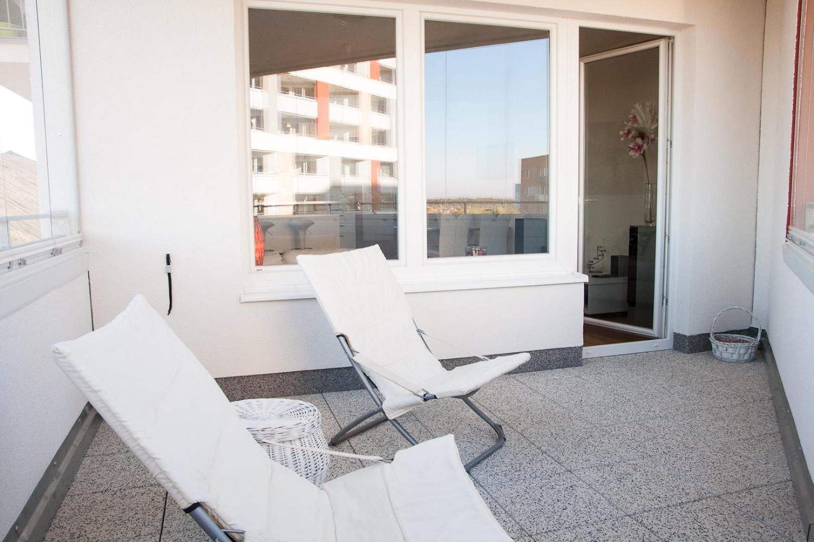 Spacious 3- rooms appartment with two terraces