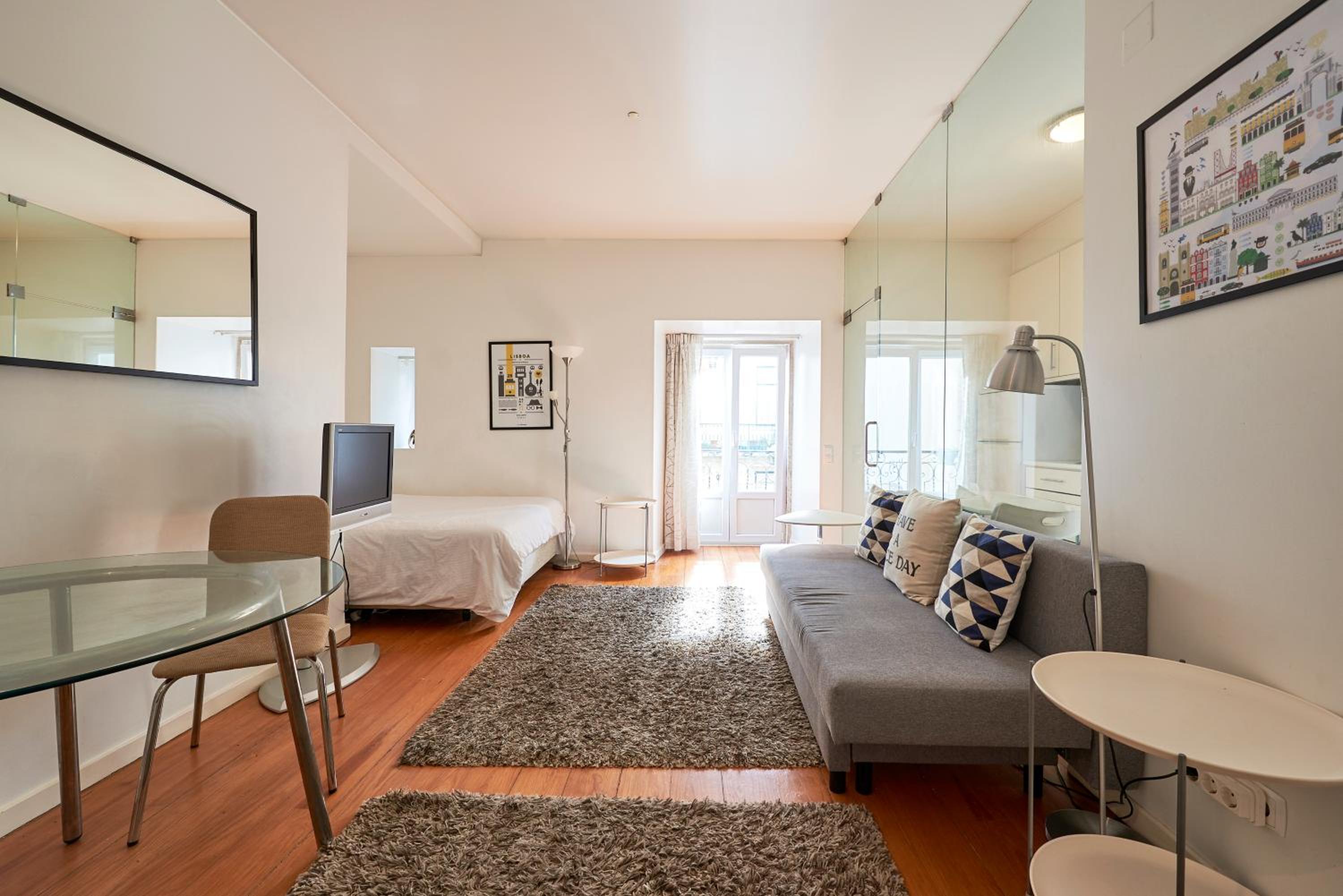 Salgadeiras Suites - Bairro Alto