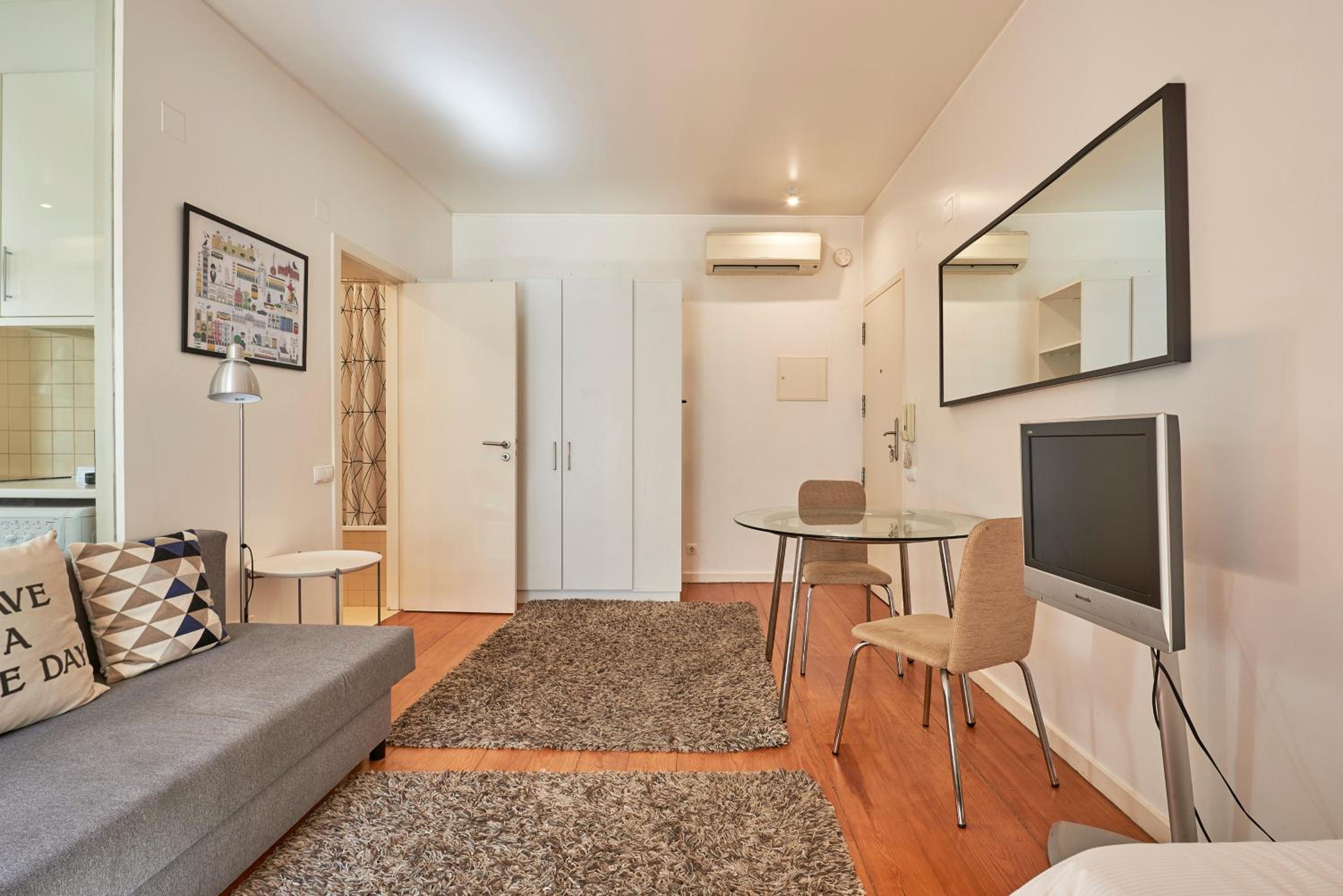 Salgadeiras Suites - Bairro Alto