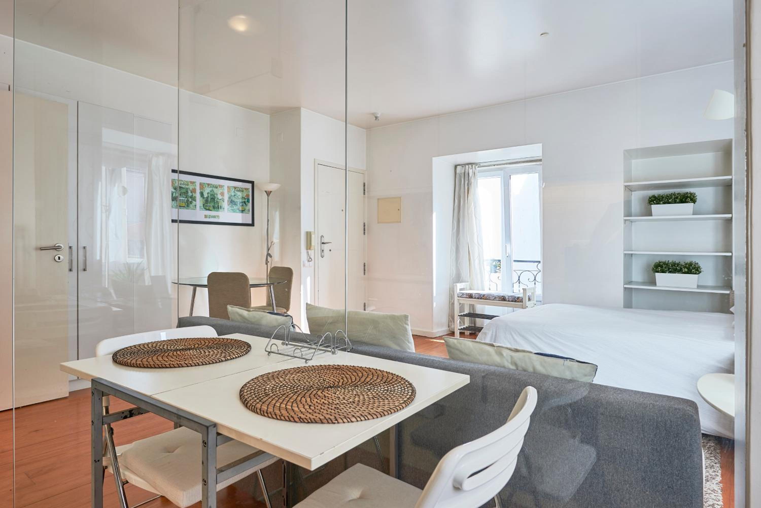 Salgadeiras Suites - Bairro Alto