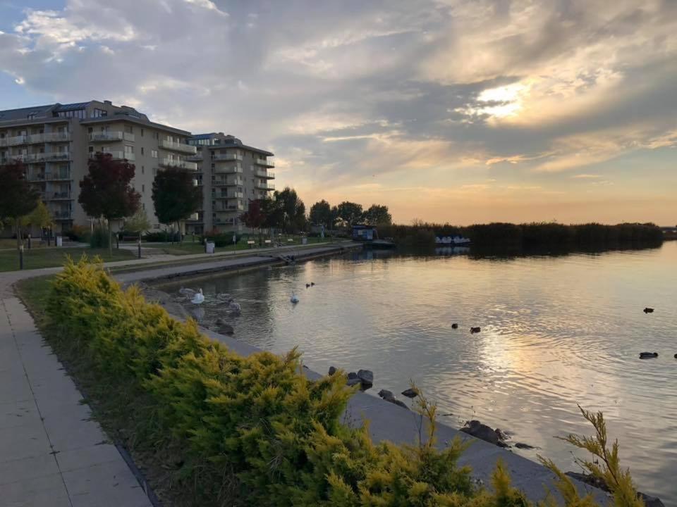 Velence Wellness Apartman view 2