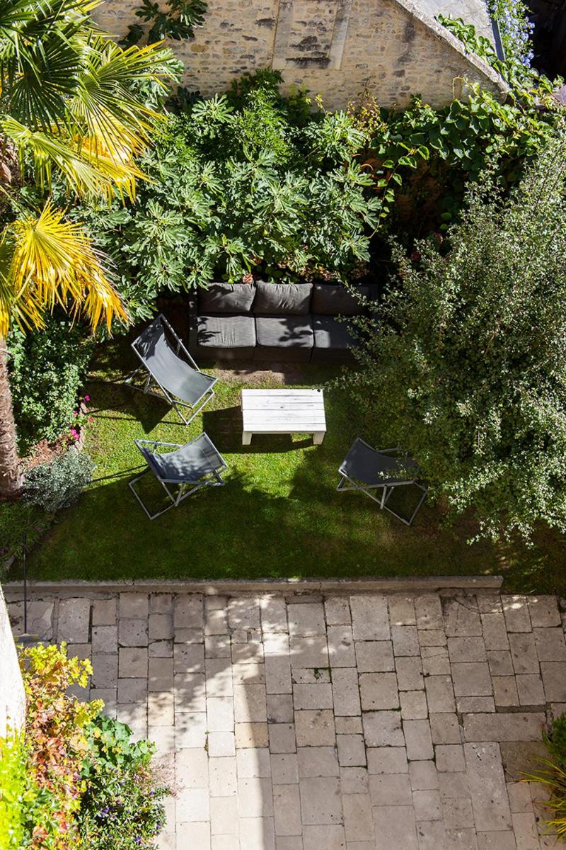 Manoir Sainte Victoire view 2