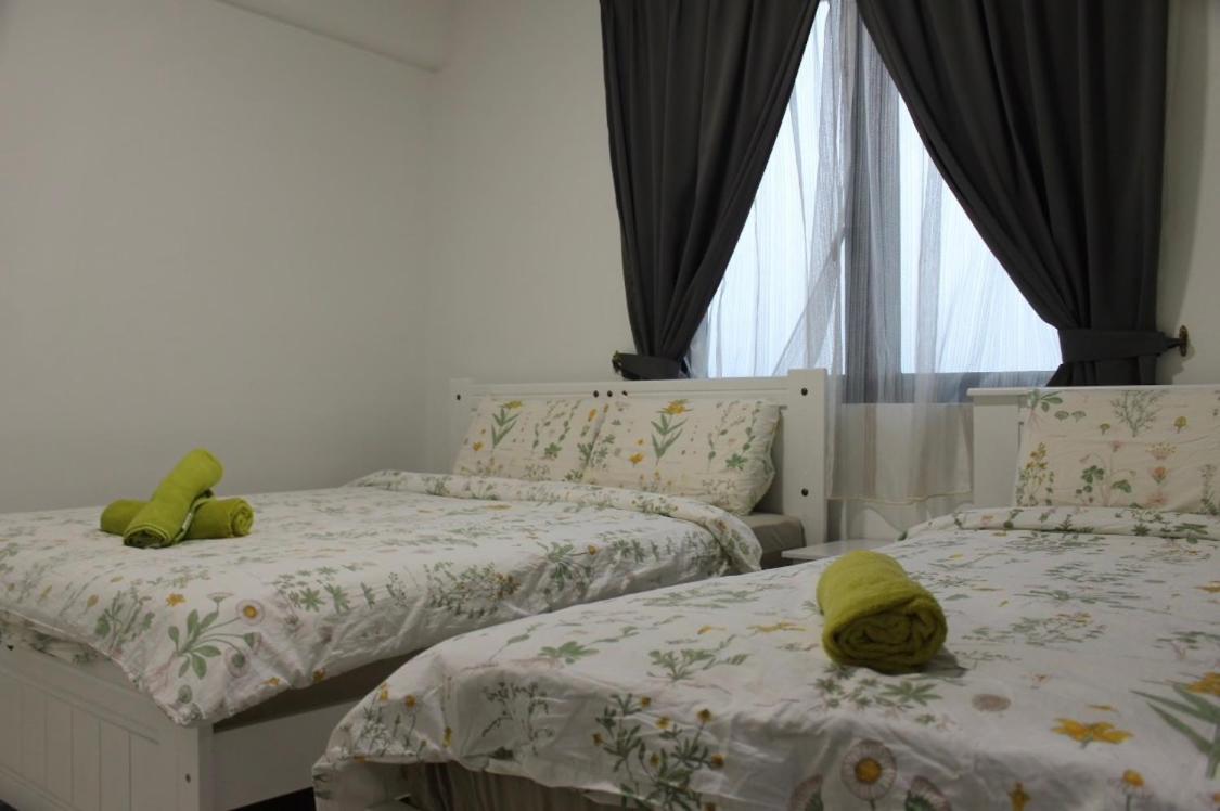 2-Bedroom Apartment@Trefoil Setia Alam photo 5