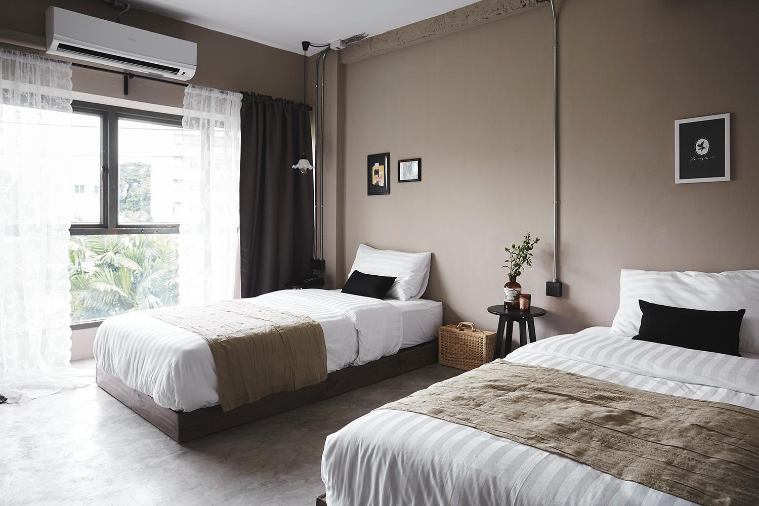 hotel room
