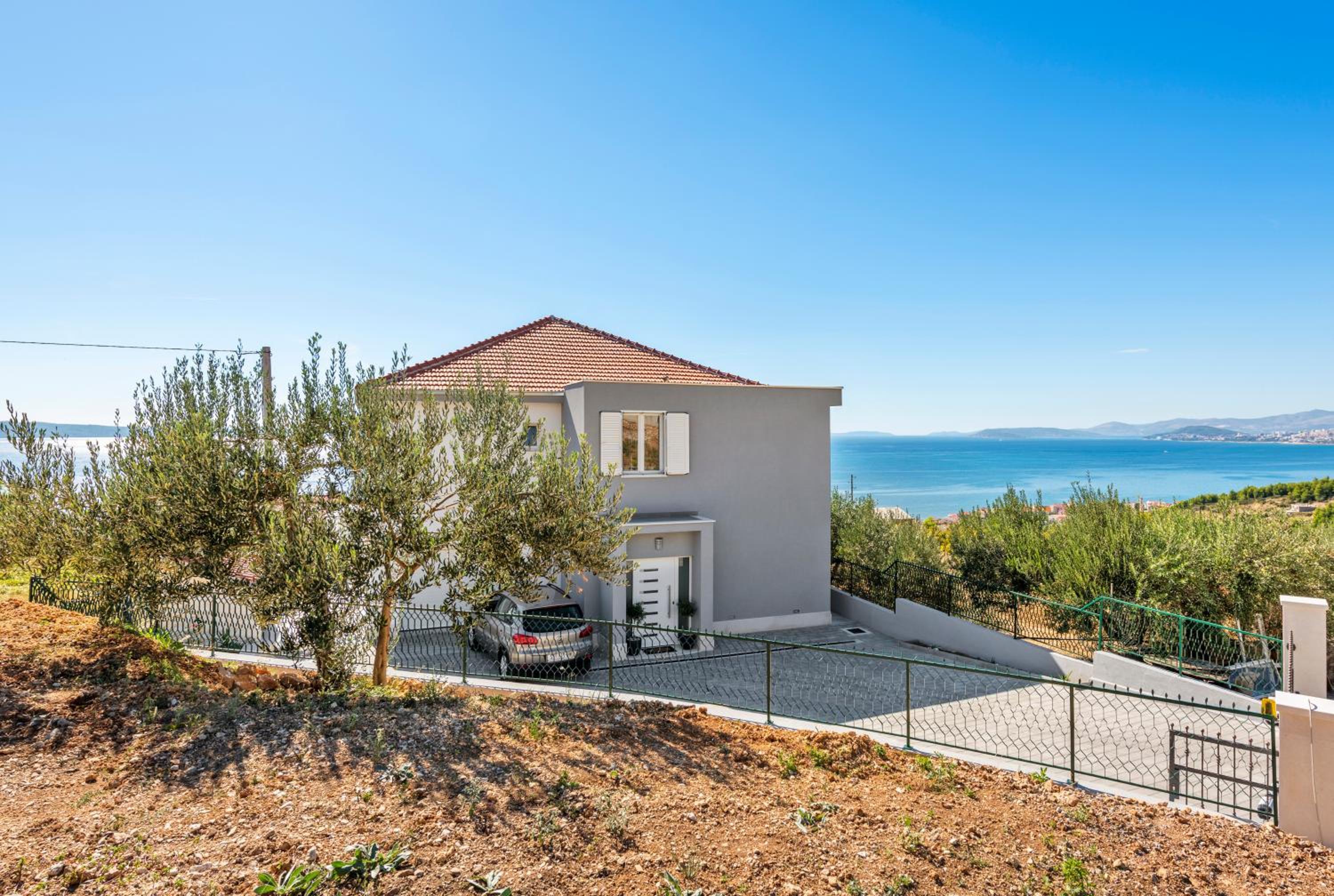 Hotel A brand NEW VILLA - Infinity - Image 1