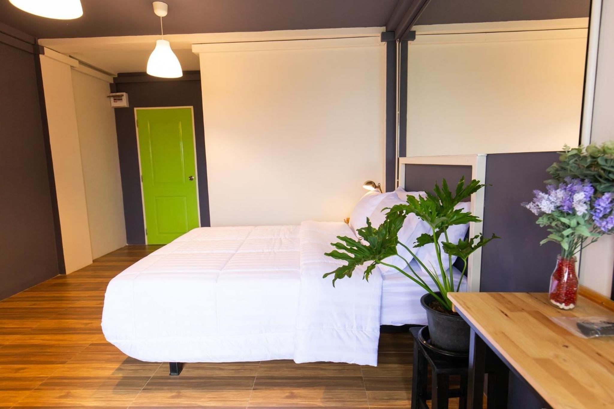 Mango 10 House