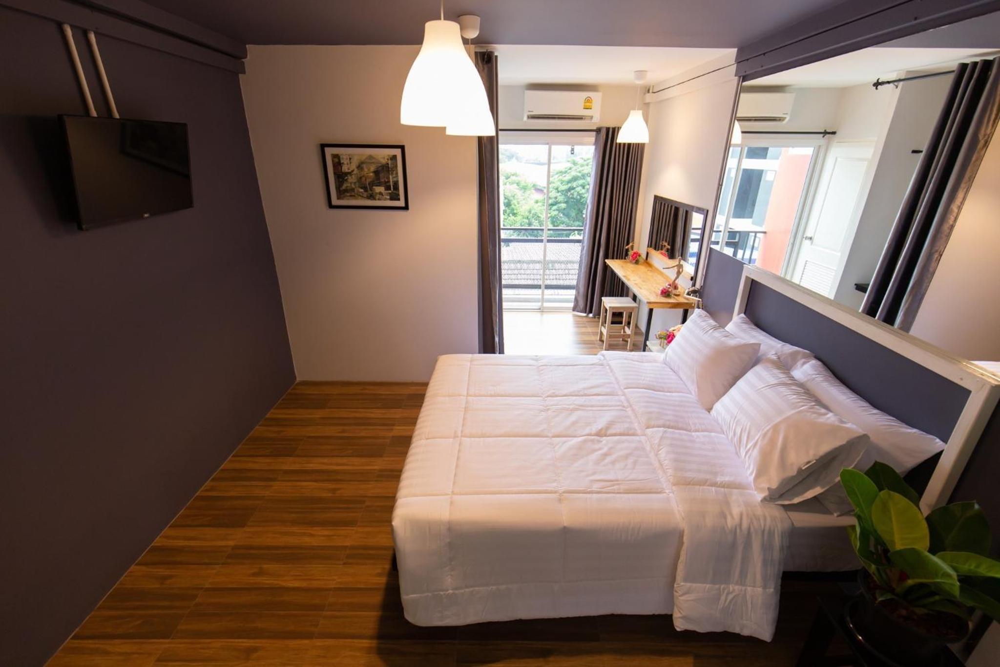 Mango 10 House