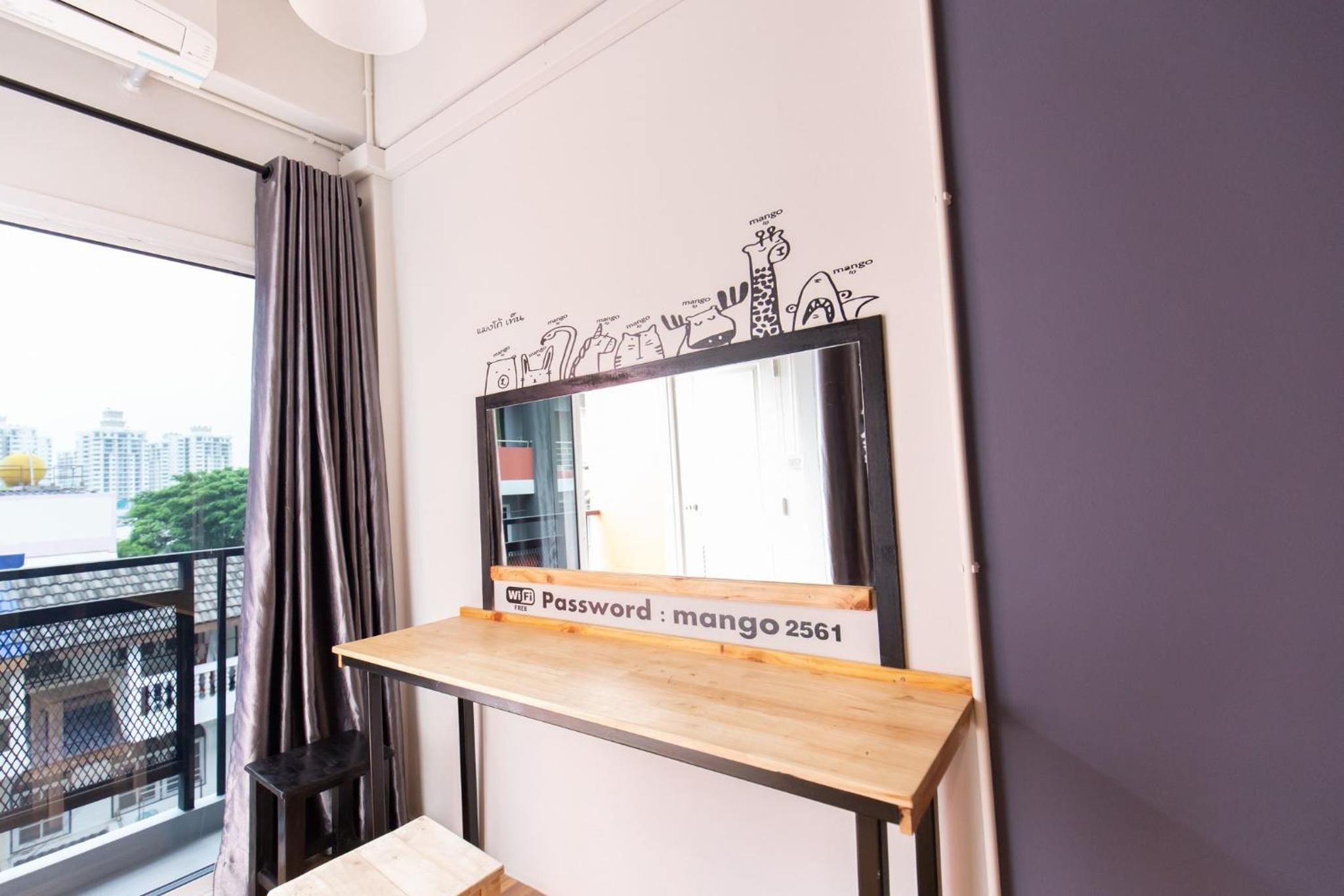 Mango 10 House