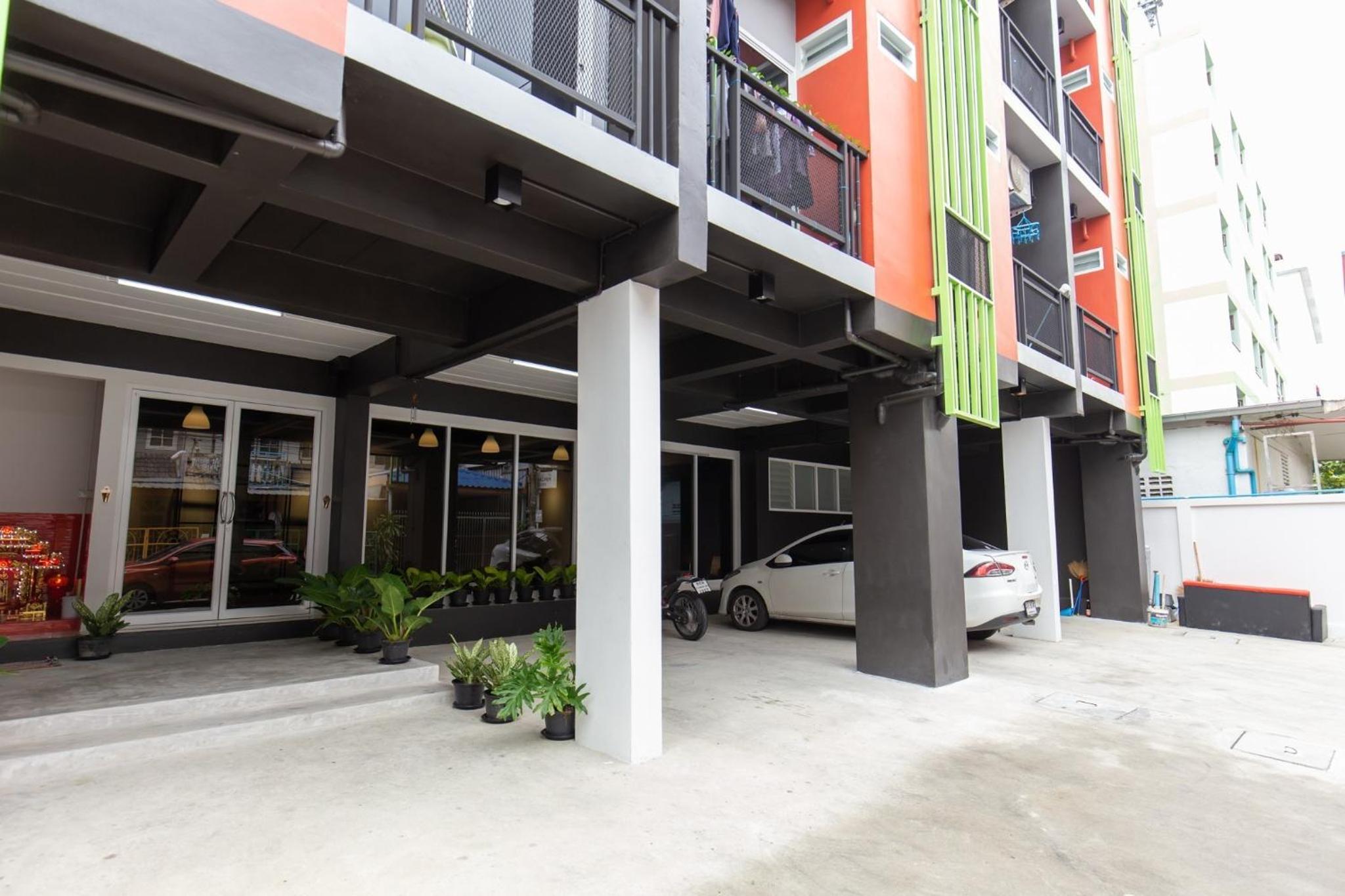 Mango 10 House