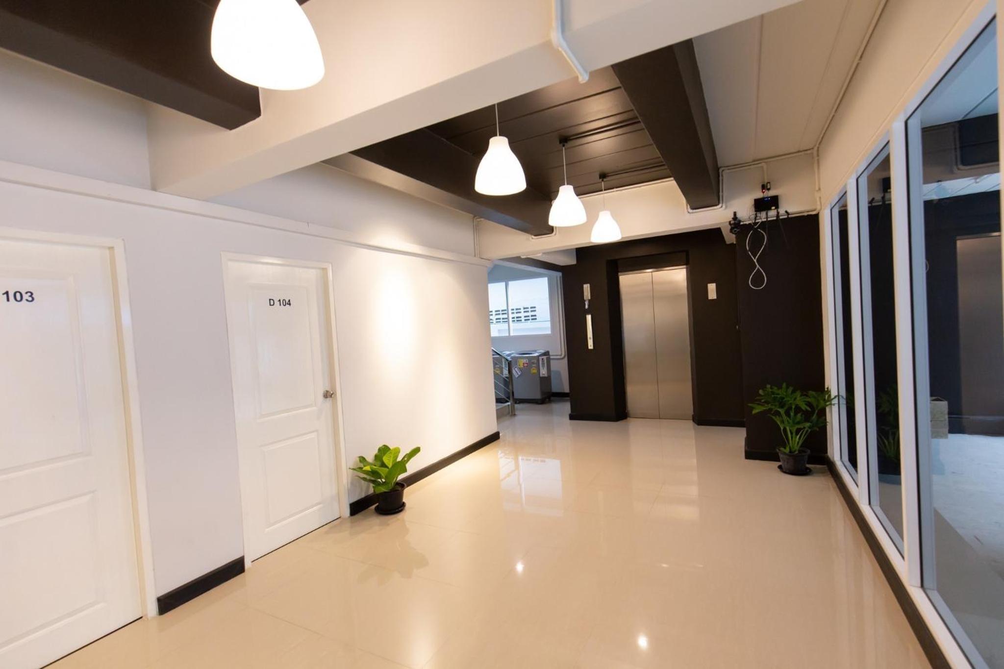 Mango 10 House