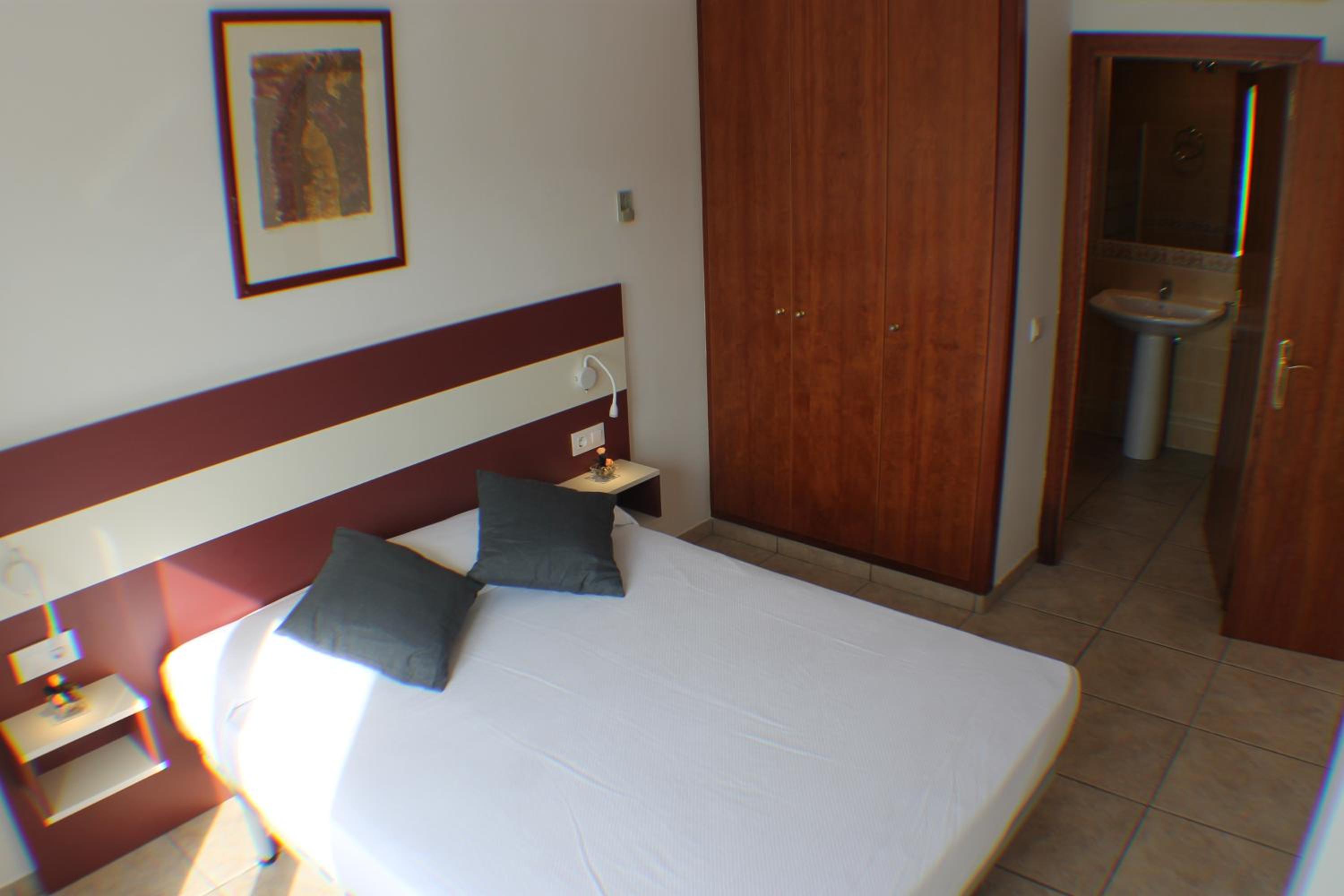 Agi Rodas Apartments